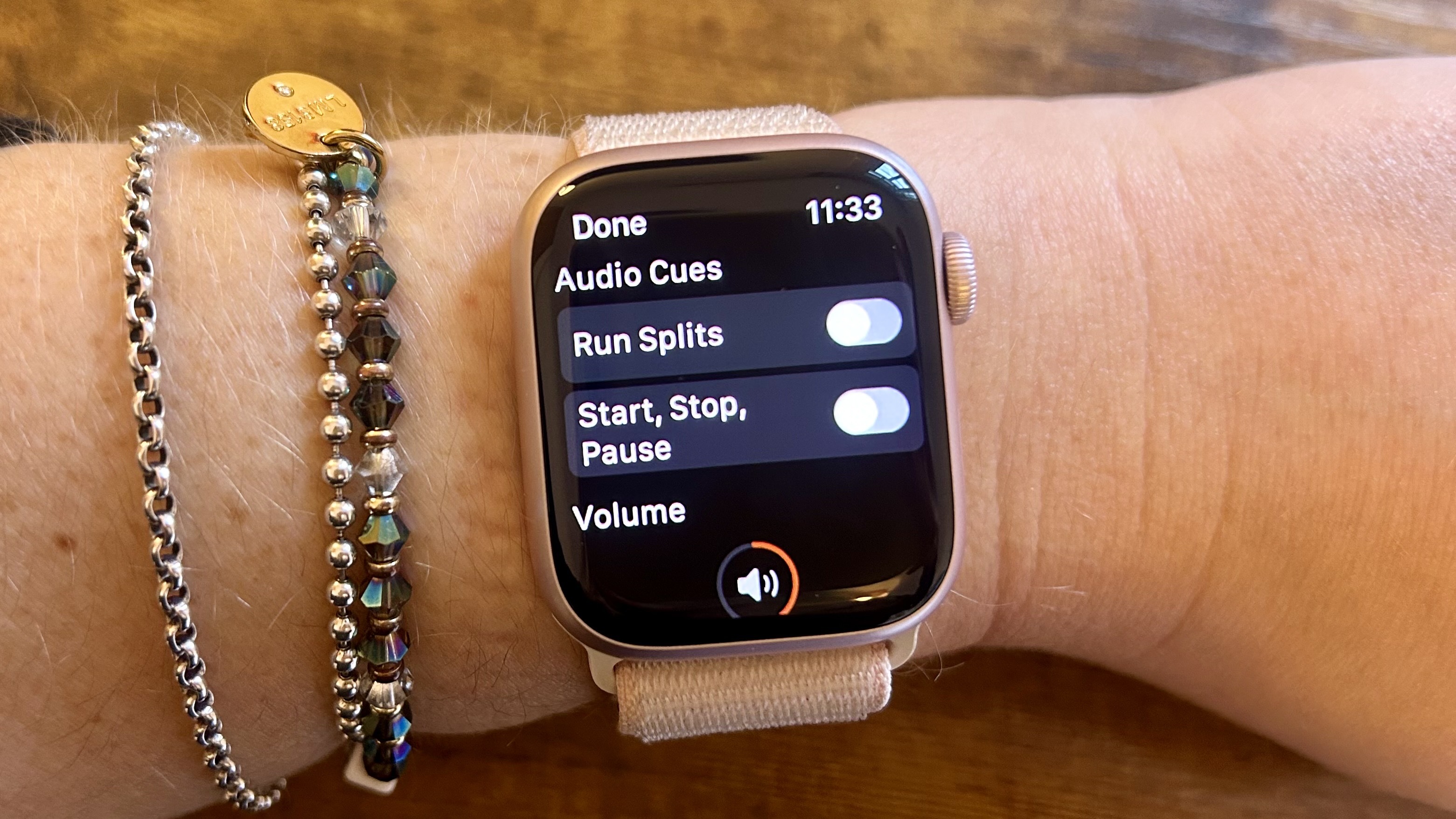 תמונה של אפליקציית Strava ב-Apple Watch Series 9