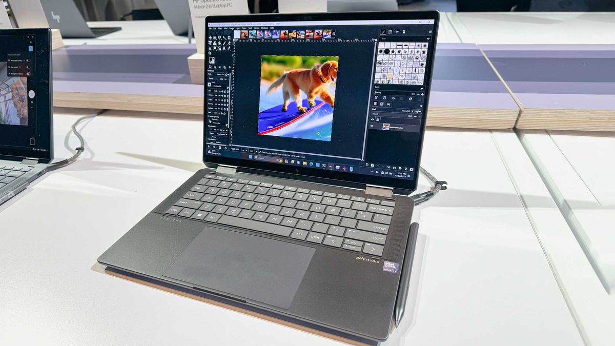 HP Spectre x360 14 מעשי: מתחרה של MacBook Pro עם חכמת AI טובה יותר ומצלמת אינטרנט טובה יותר