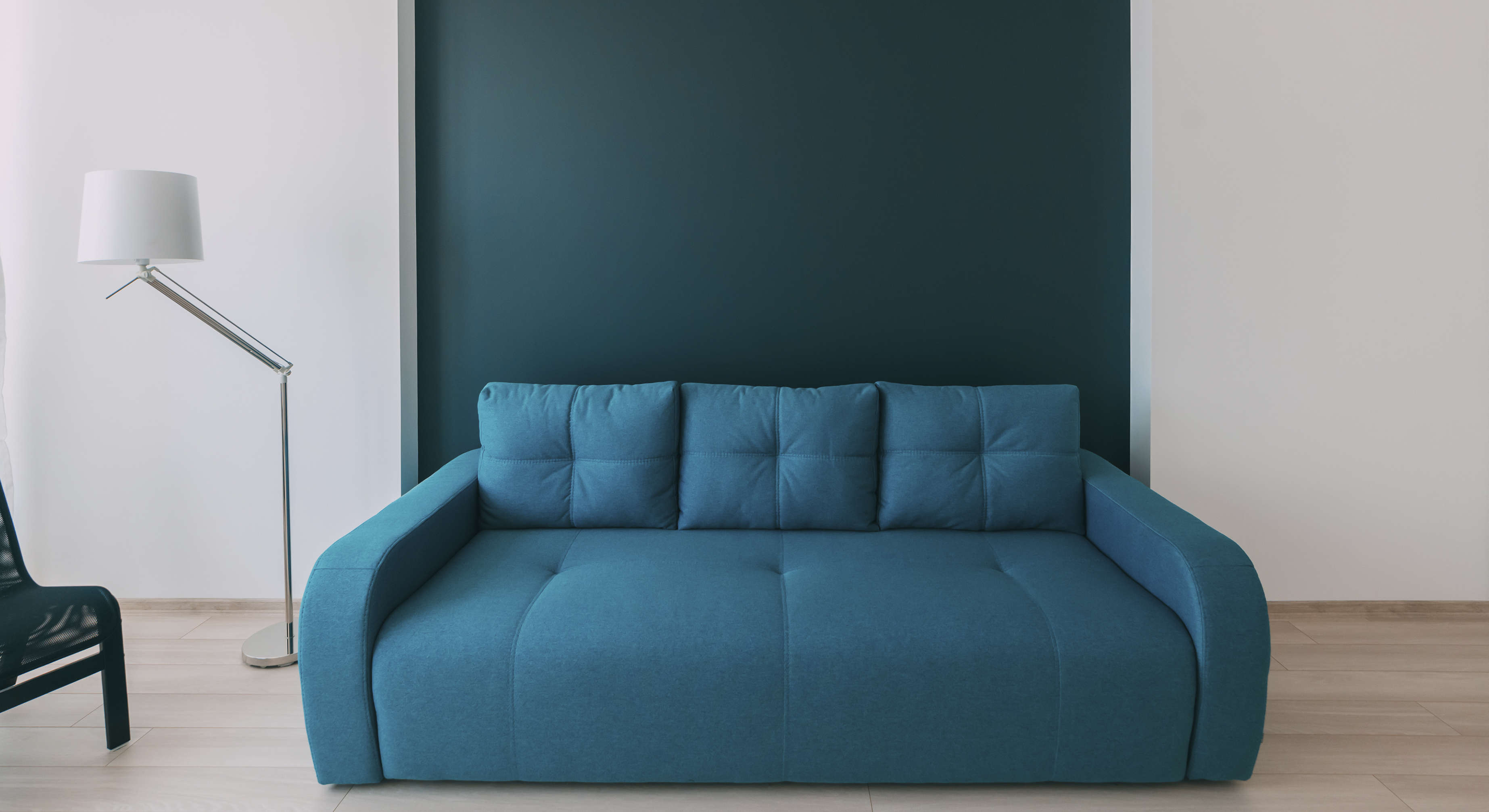 קיר מאפיין בסלון