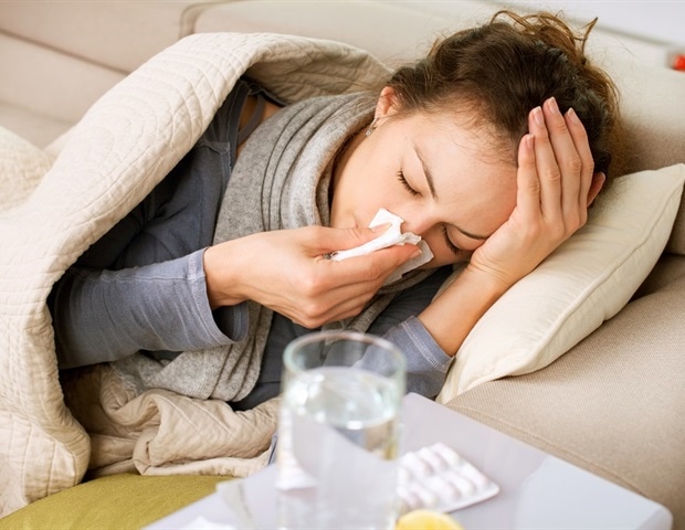 UKHSA קורא לקבוצות הזכאיות להתחסן נגד שפעת ו-COVID-19