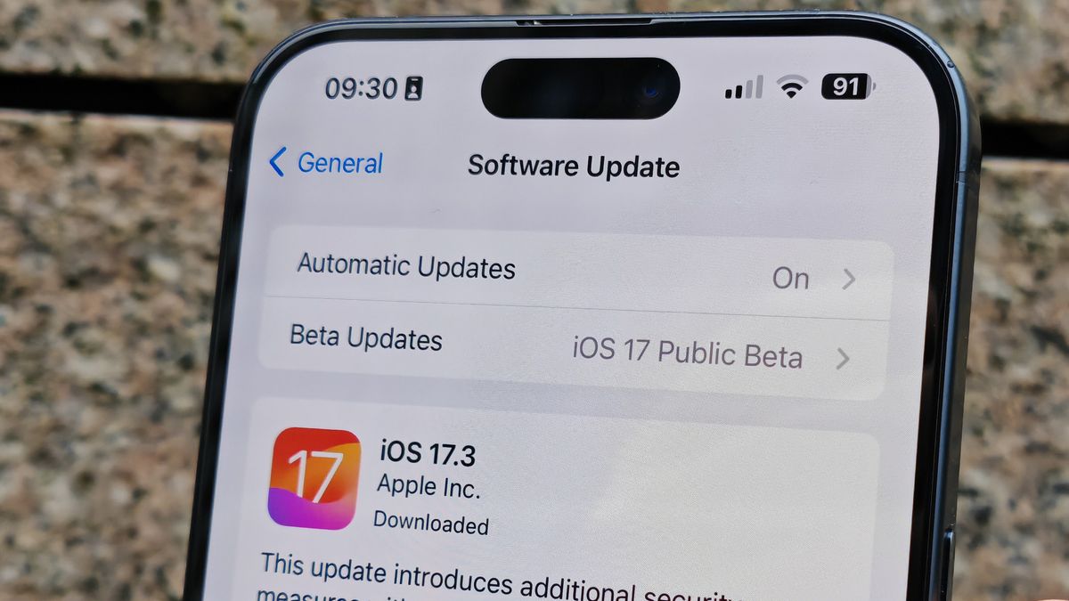 iOS 17.3 downloaded on an iPhone