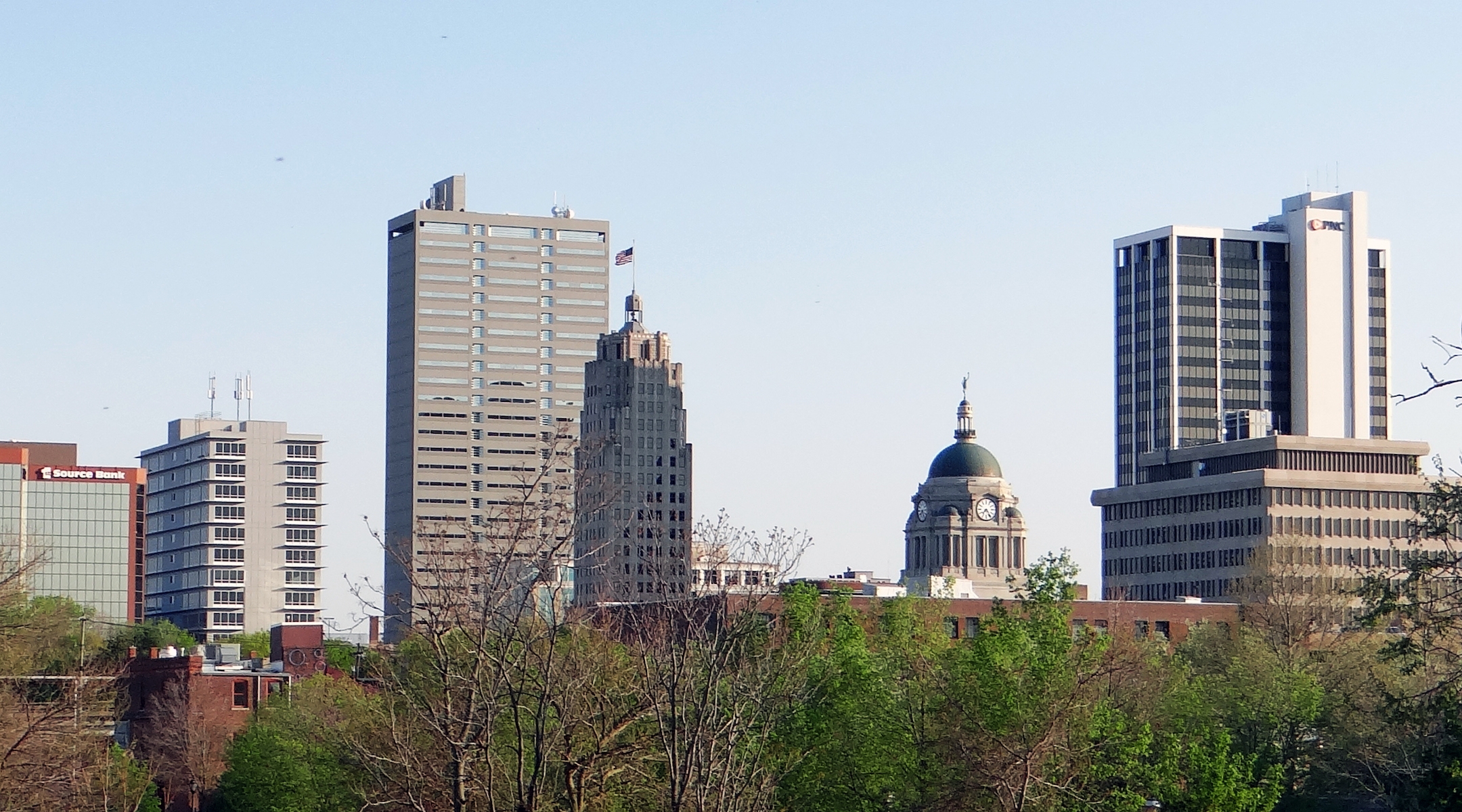 A view of the skyline of Fort Wayne, Indiana, in daylight
