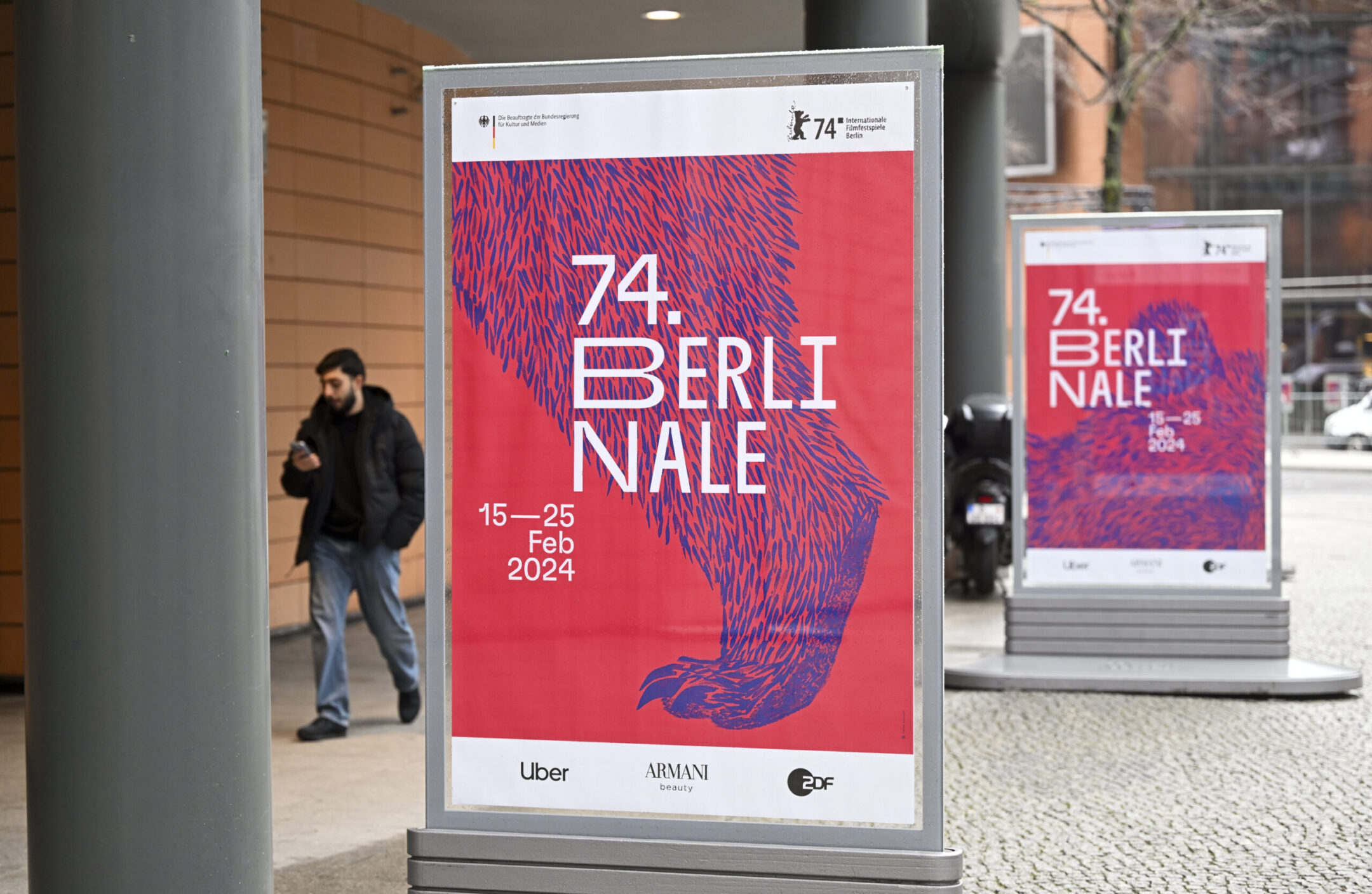 פסטיבל הסרטים בברלין מארגנת מפלגת ימין קיצוני שקיבלה ביקורת על ידי יהודים מאירוע הפתיחה החגיגי