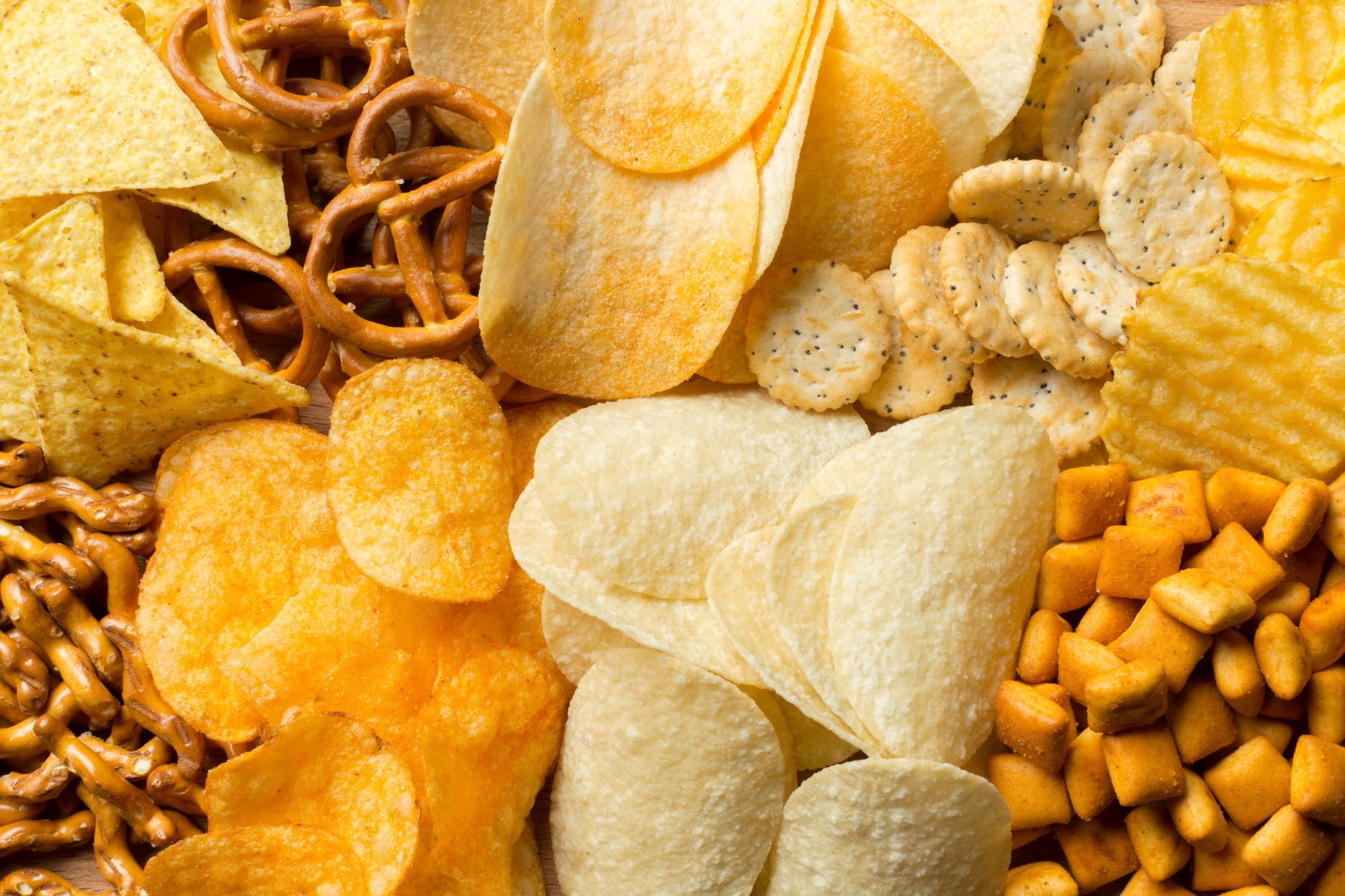 Study: Ultra-processed food exposure and adverse health outcomes: umbrella review of epidemiological meta-analyses. Image Credit: FabrikaSimf/Shutterstock.com