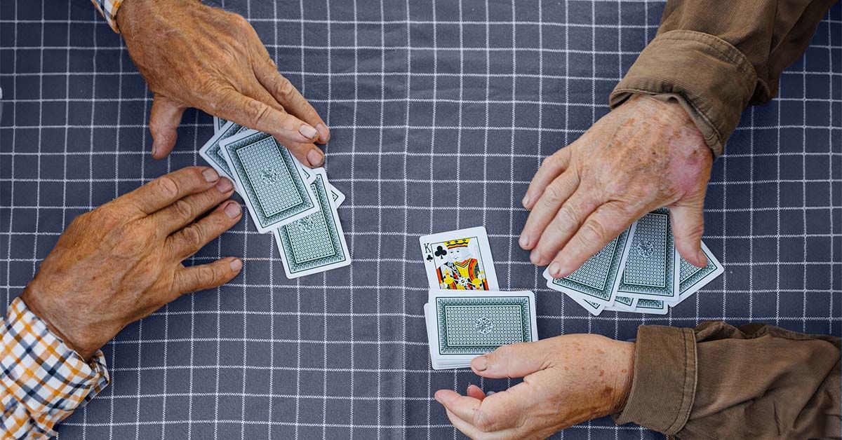 כיצד בריאות המוח באמצע החיים עשויה לעזור לחזות ירידה קוגניטיבית בגיל מבוגר