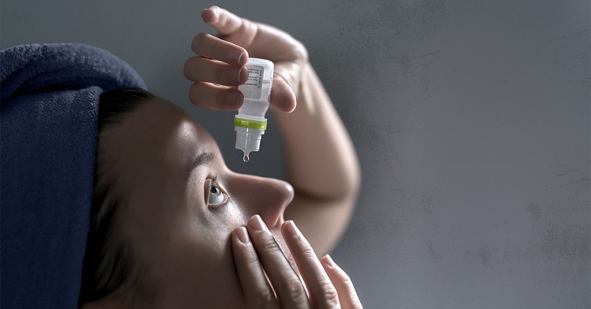 כיצד עין יבשה משפיעה על המיקרוביום של העין