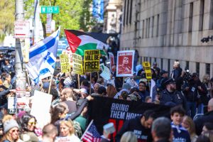 המממן היהודי הגדול נסוג כשאוניברסיטת קולומביה זעזעה בהפגנות נגד ישראל