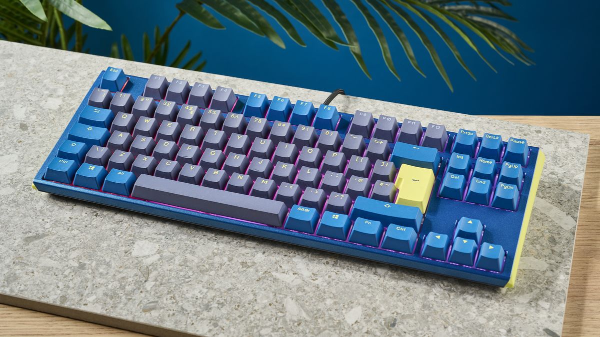 סקירת Ducky One 3 TKL — הברווזון הזה נשאר מכוער מאת Nikita Achanta פורסם ב-9 במאי 24 מקלדת מכאנית מרעישה עם כמה שיהוקים