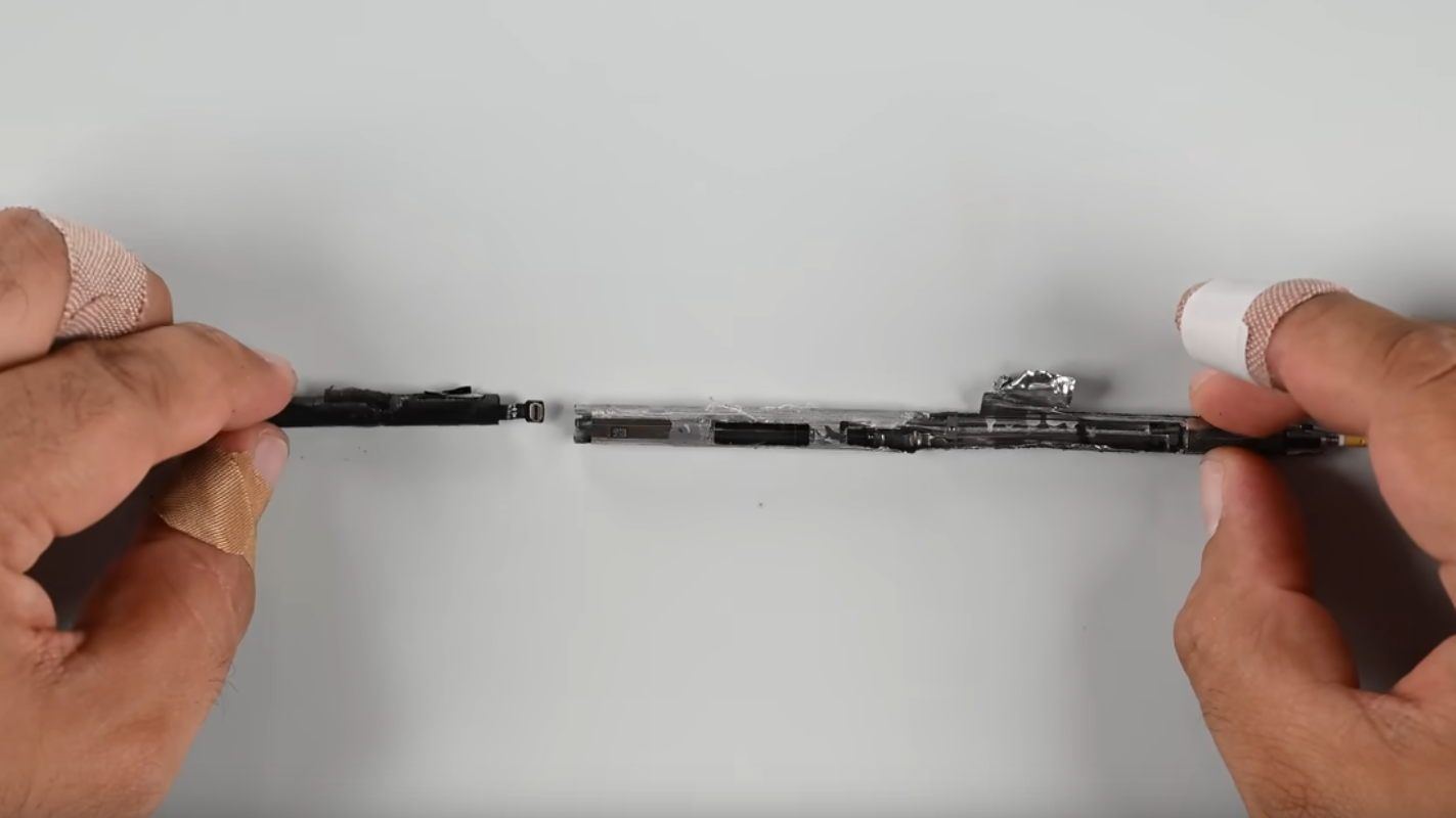 הפירוק של iPad Pro 2024 ו-Apple Pencil Pro