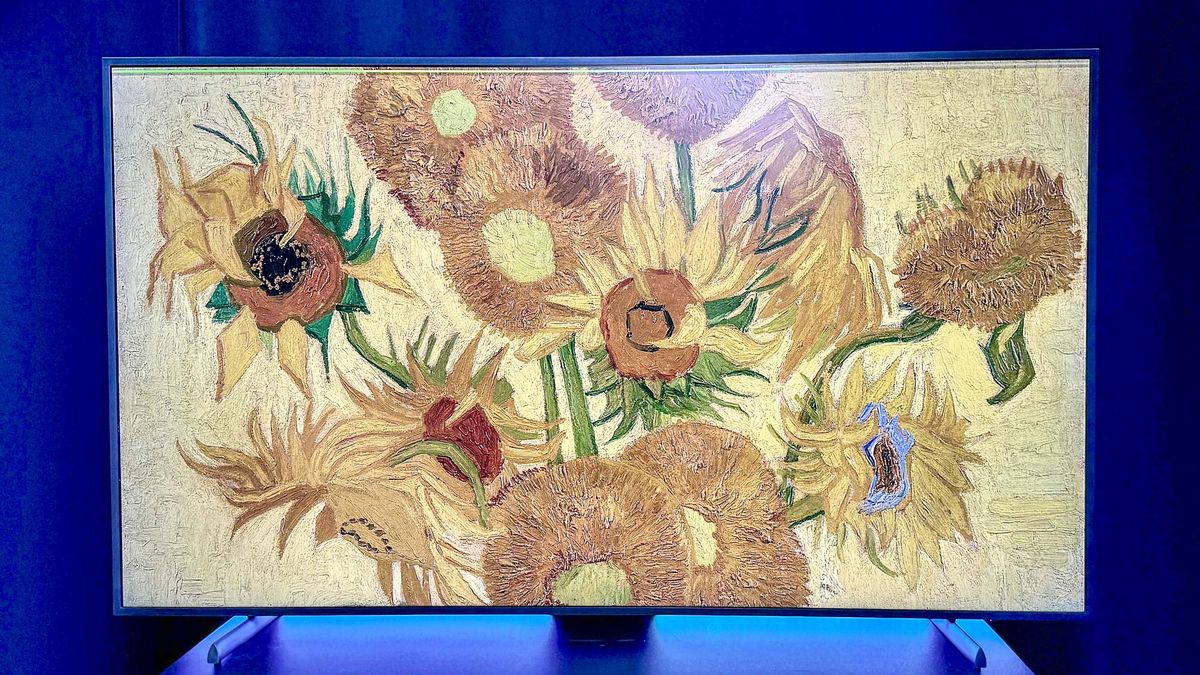 סקירת Samsung The Frame TV (2024) מאת Kate Kozuch שפורסמה ב-22 במאי 24 Samsung The Frame TV 2024 היא טלוויזיה יפה להצגת יצירות אמנות עם קצב רענון דינמי, גם אם זו לא הטלוויזיה הטובה ביותר מבחינת ביצועי הטלוויזיה שתוכל להשיג במחיר.