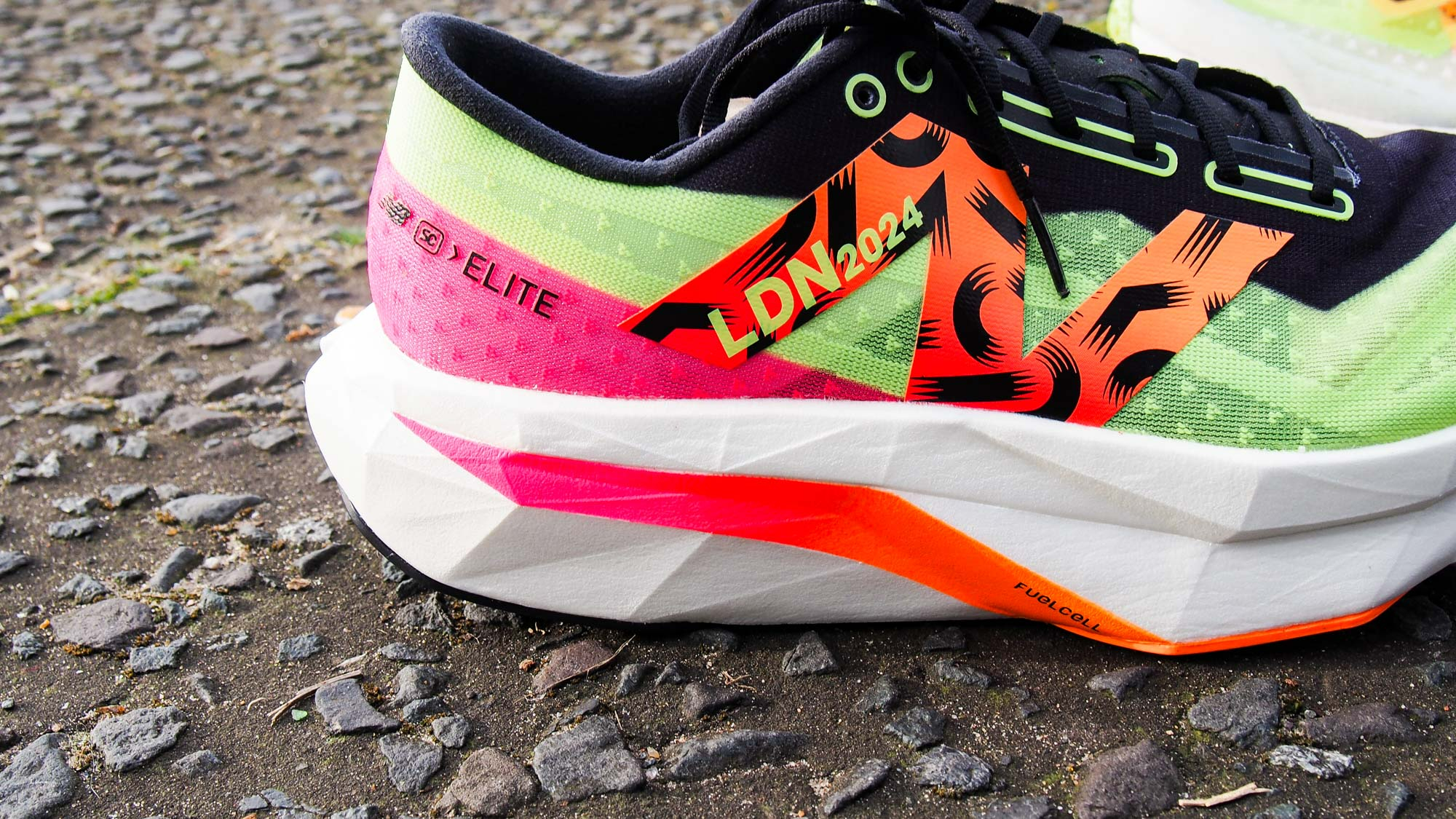 סוליית ביניים של New Balance FuelCell SC Elite v4 London Edition