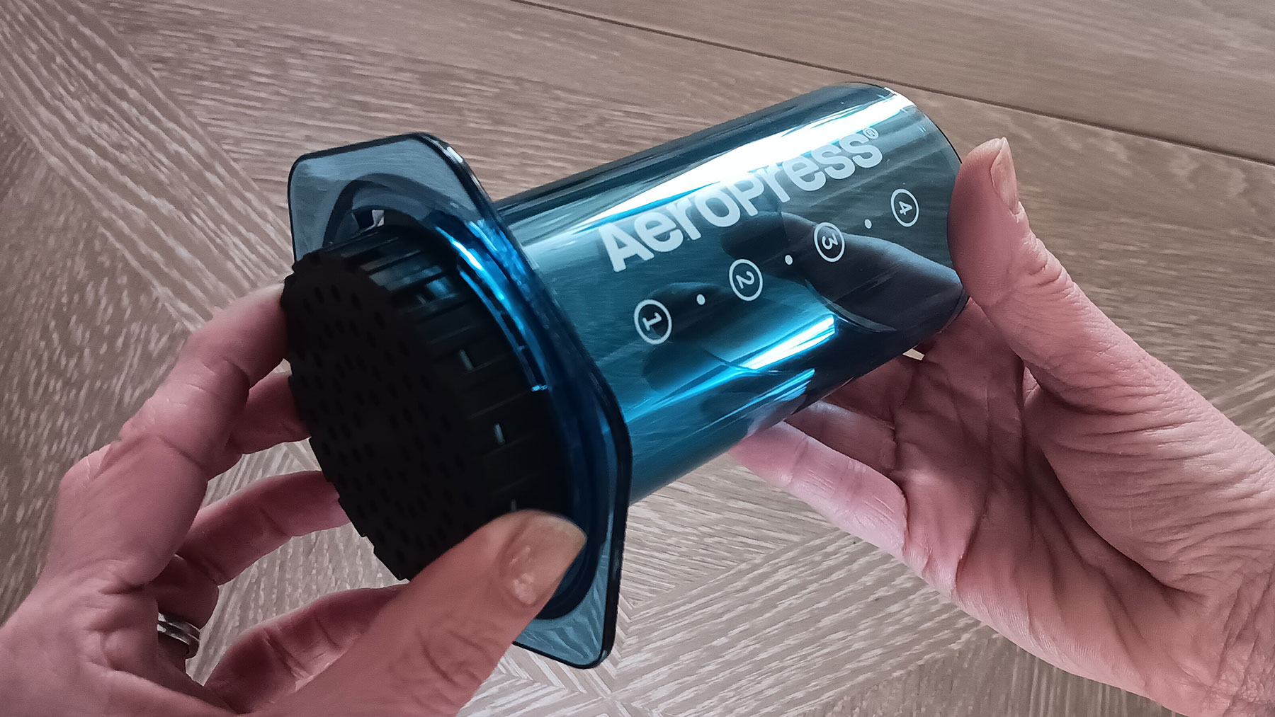 חיבור מסנן ל-AeroPress