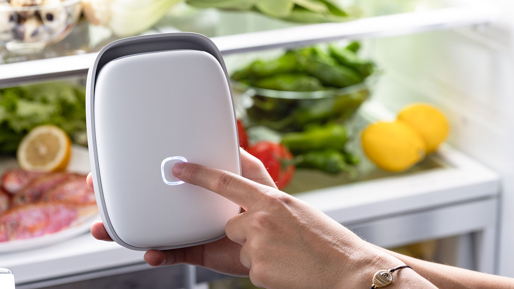 כפתור מצב לחיצה על Woamn ב-Shelfy