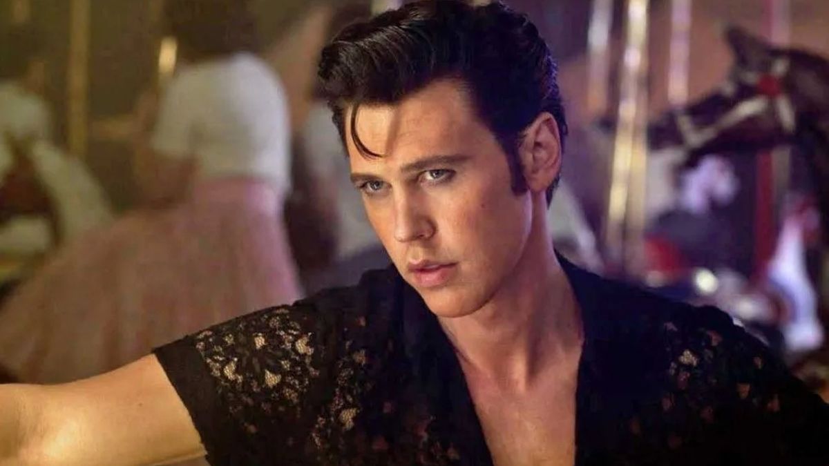 Austin Butler as Elvis Presley in Elvis