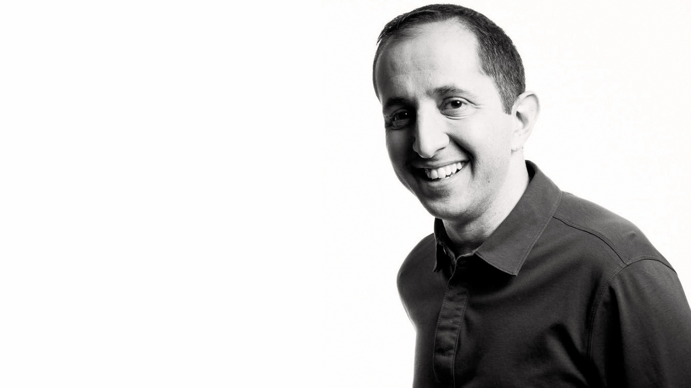 פיט קיריאקו, מנהל מיקרוסופט, צילום ראש, שחור ולבן