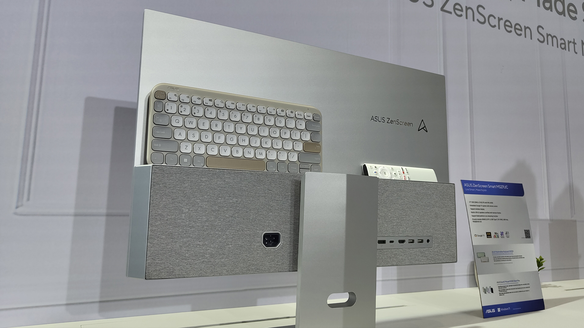ה-Asus ZenScreen Smart MS27UC נצפה מאחור ב-Computex 2024.