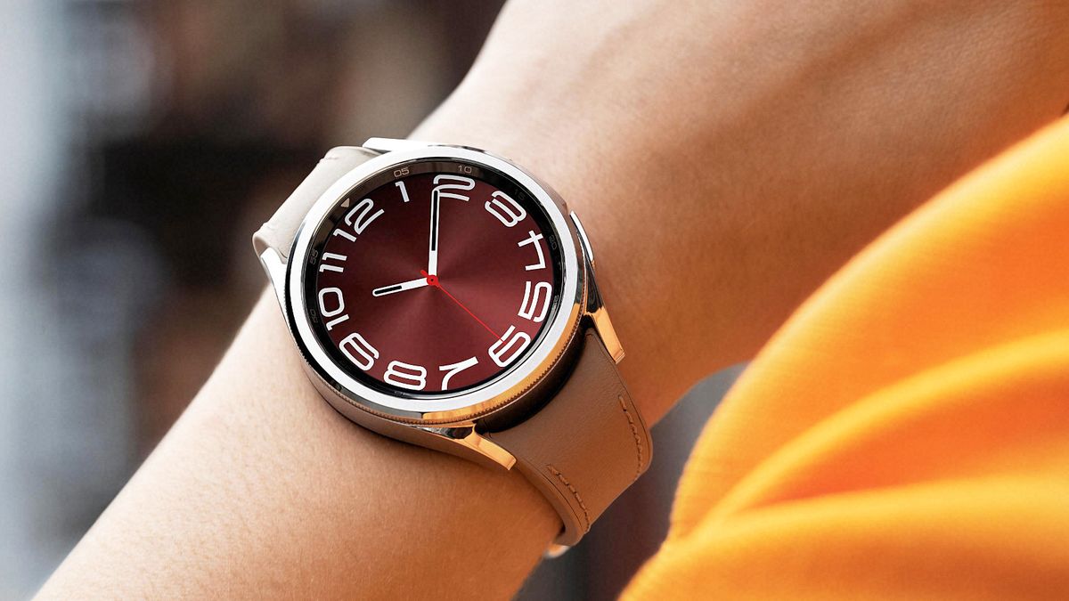 Samsung Galaxy Watch 6 on wrist.