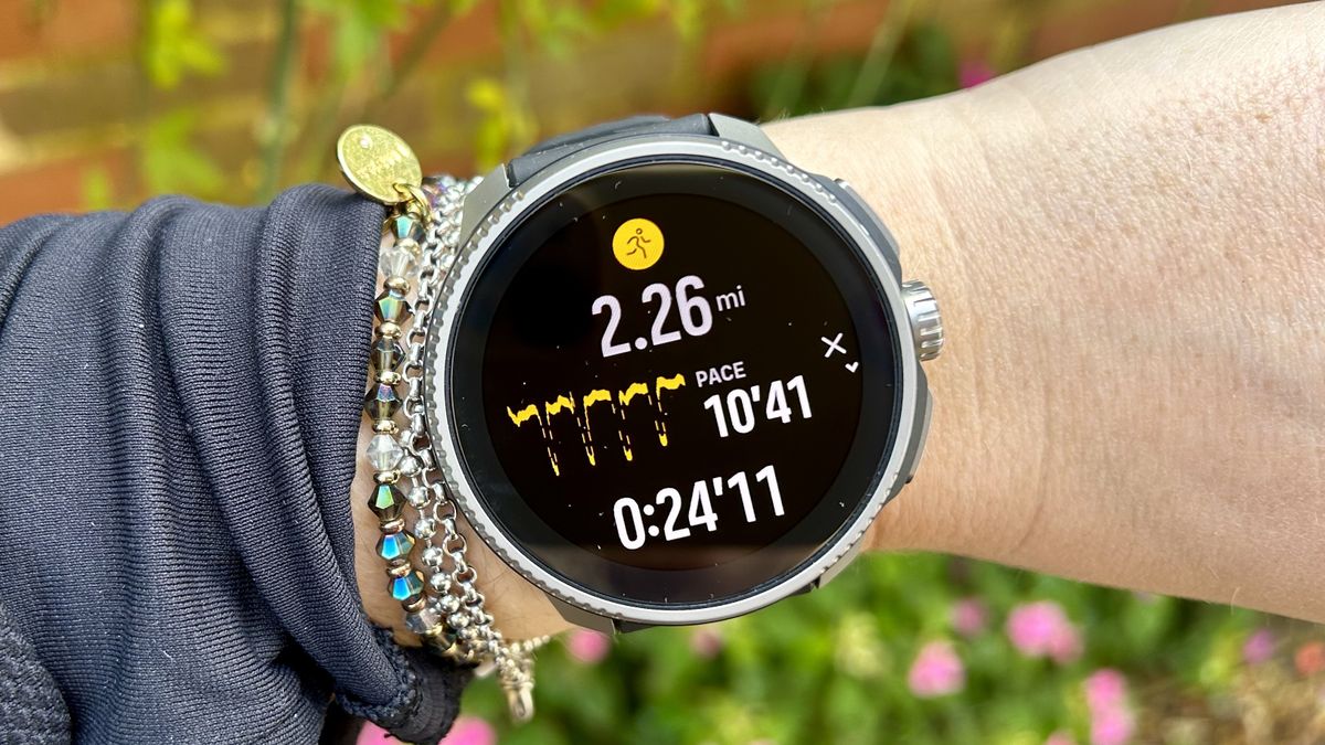 running stats on the Suunto Race