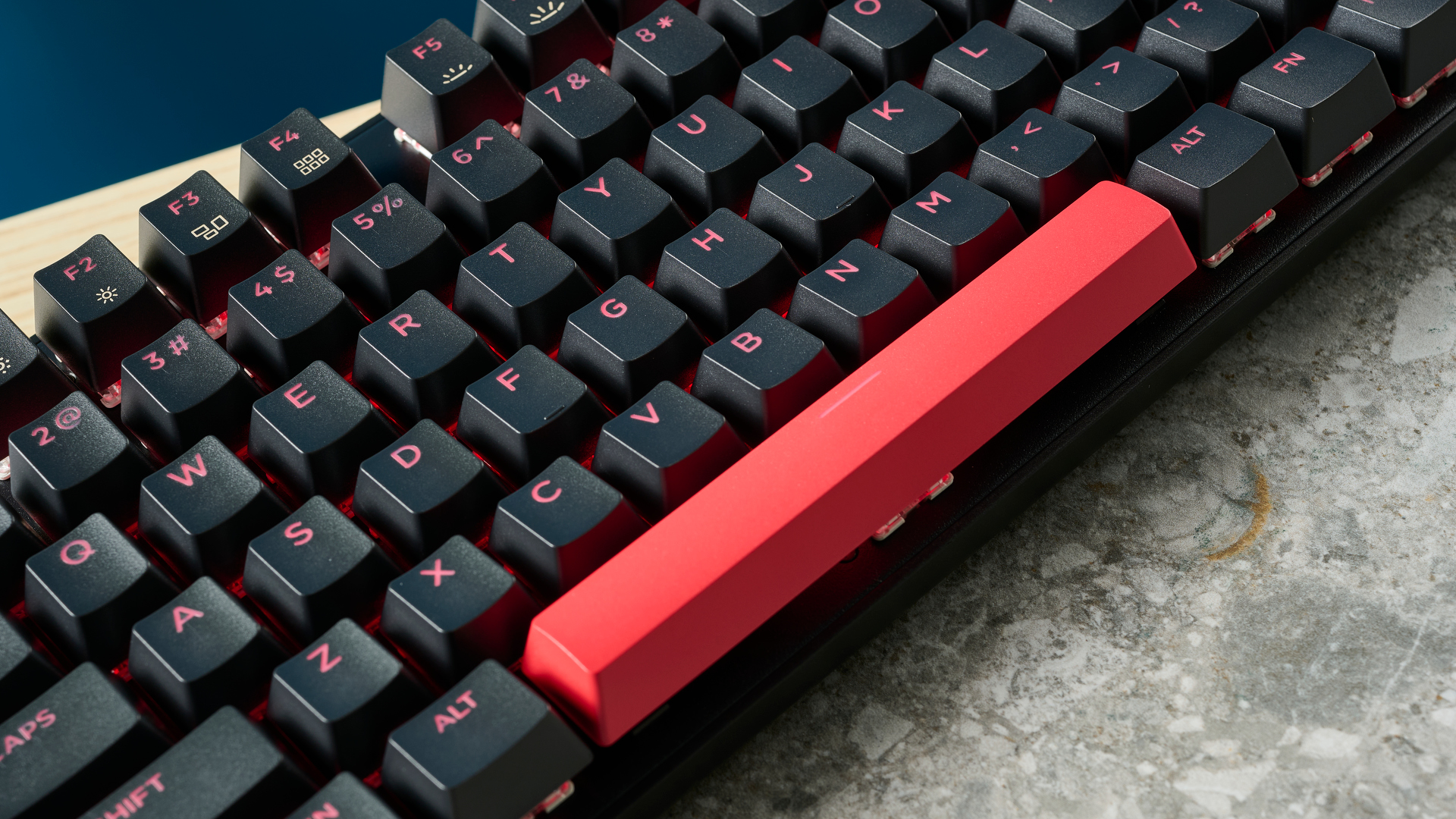 מקלדת מכנית שחורה של Lemokey X1 budget