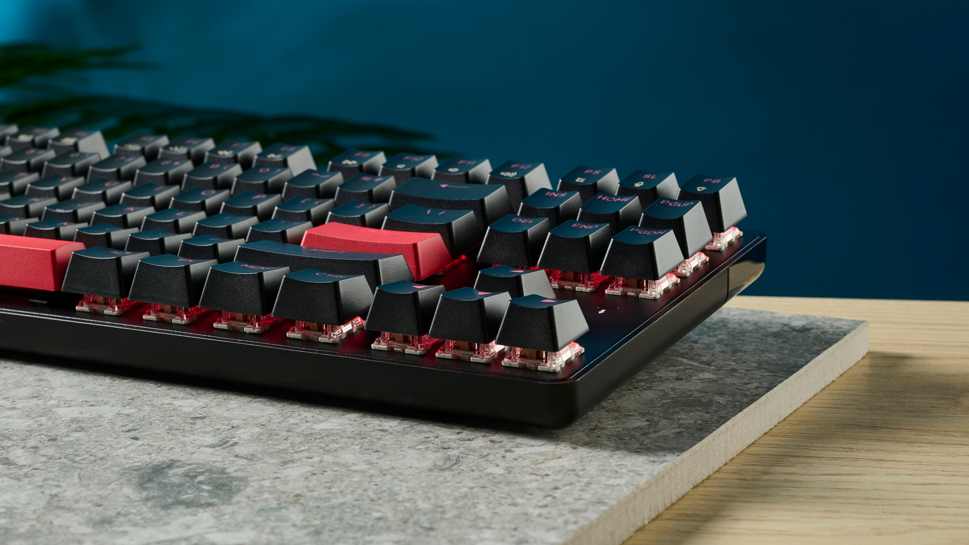 מקלדת מכנית שחורה של Lemokey X1 budget