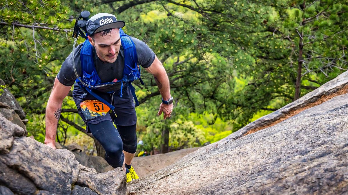 רצתי 120 מייל באפוד המשוקלל של Omorpho כדי להתאמן למרתון - הנה מה שקרה מאת TJ Fink פורסם ב-26 ביוני 24. ה-Omorpho G-Vest היה המלווה האידיאלי לאימונים למרתון השביל השני שלי, ועזר לי לארוז את הקילוגרמים, להכין את שלי רגליים ולחתוך 30 דקות מזמן המירוץ הקודם שלי.