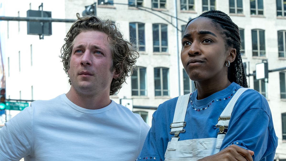 (L, R) Jeremy Allen White as Carmy and Ayo Edebiri as Sydney in The Bear season 2