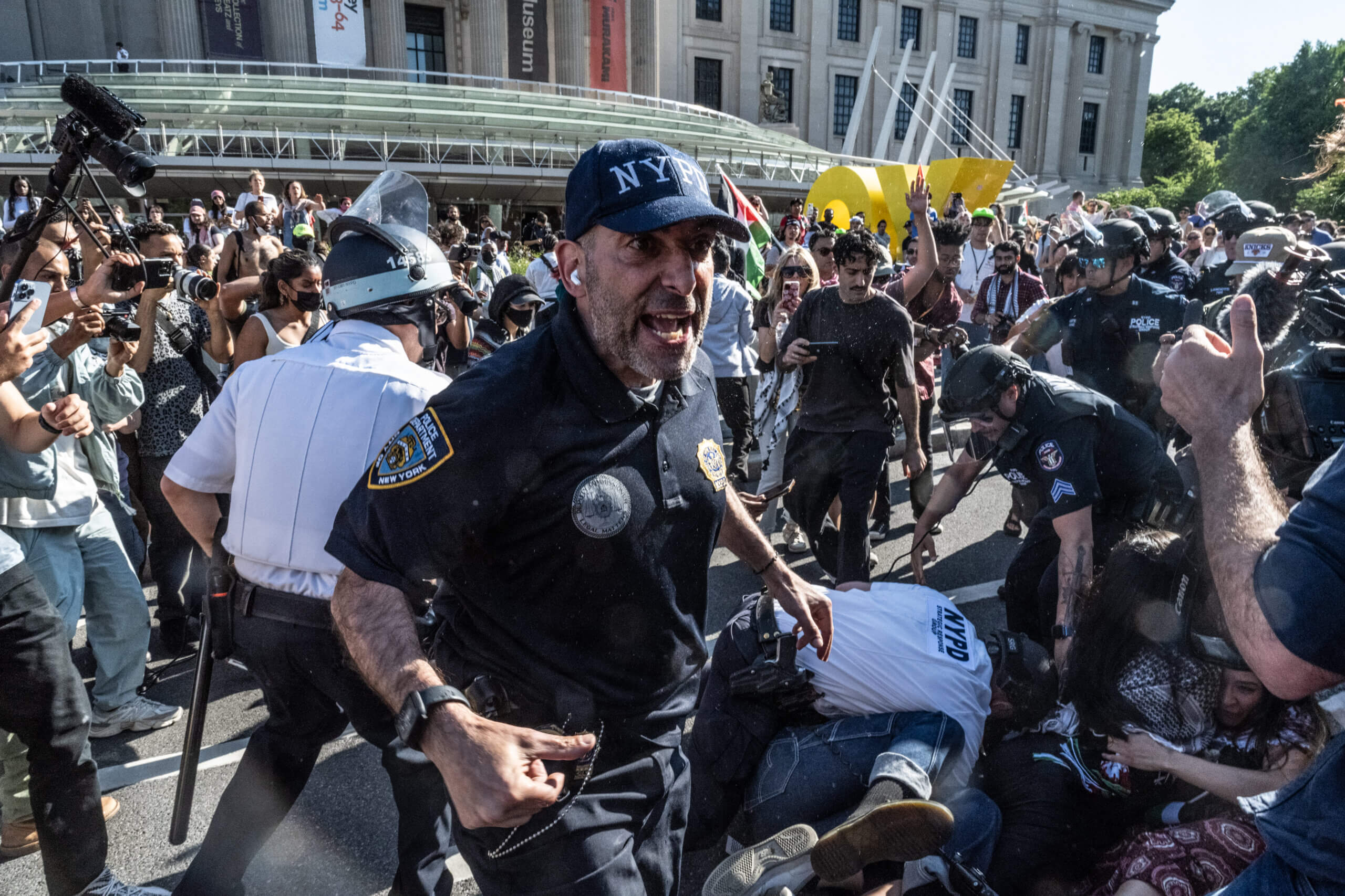 איך כולם טעו בסיפור מוזיאון ברוקלין