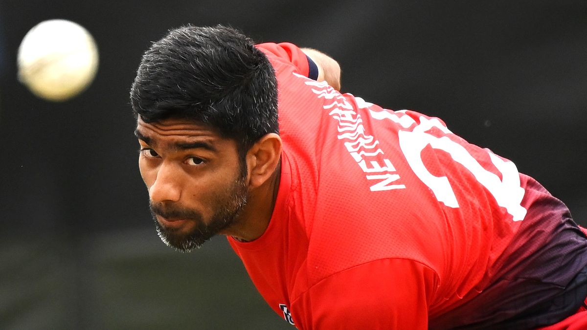 Saurabh Netravalkar bowling for the USA ahead of the USA vs South Africa live stream in the T20 World Cup 2024 Super 8.