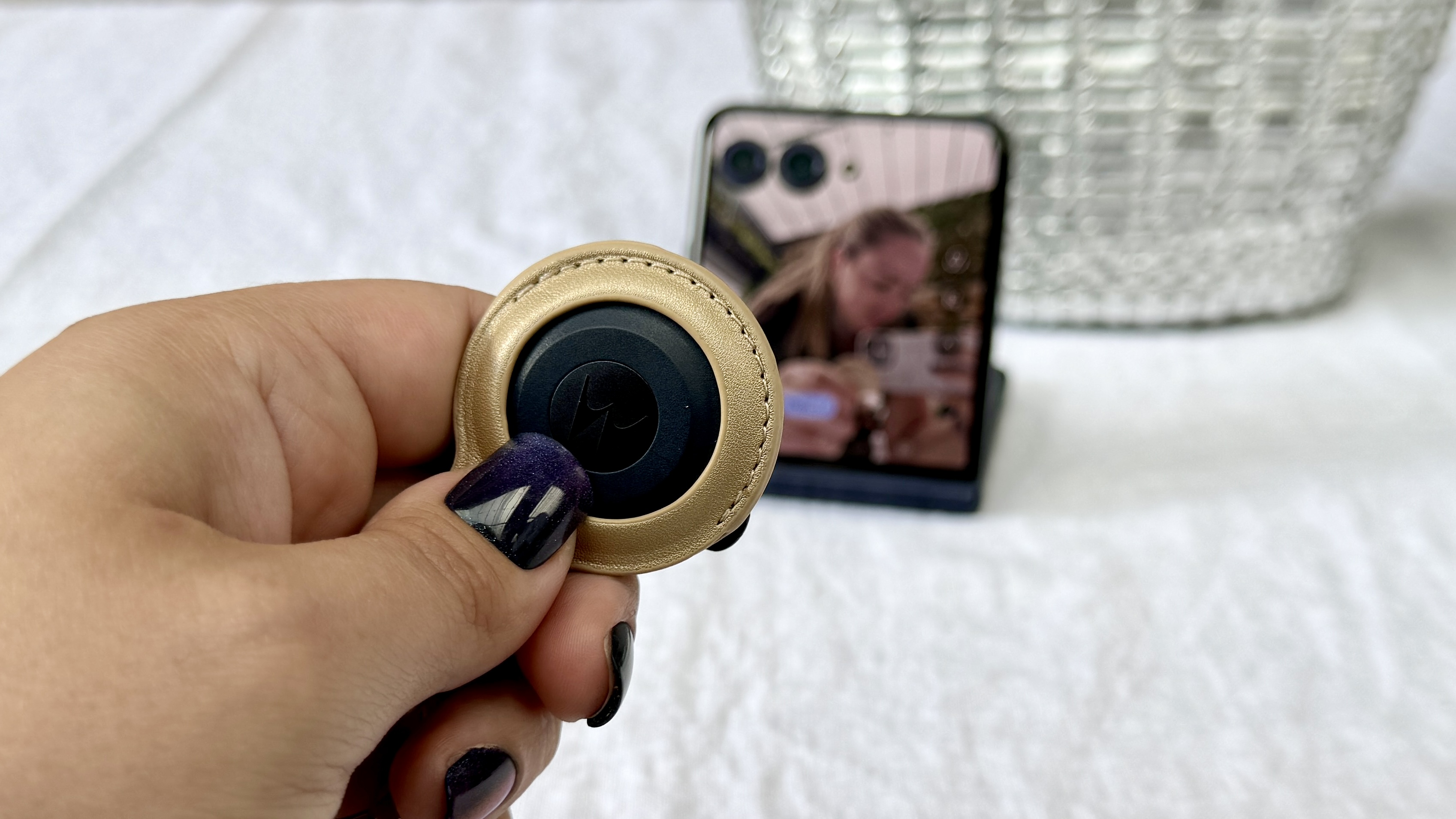 מצלמת תריס של Moto Tag