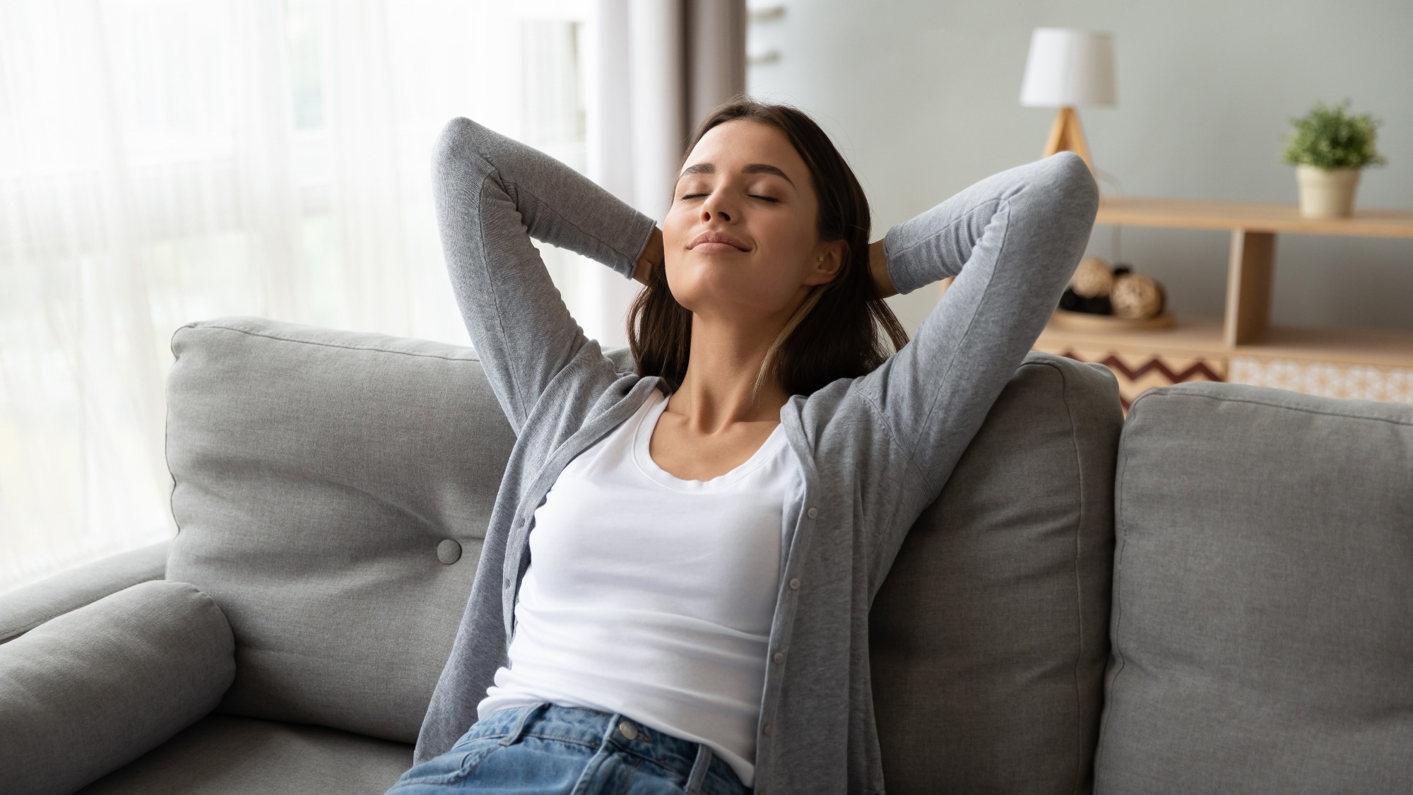 Study: Self-administered mindfulness interventions reduce stress in a large, randomized controlled multi-site study. Image Credit: fizkes / Shutterstock