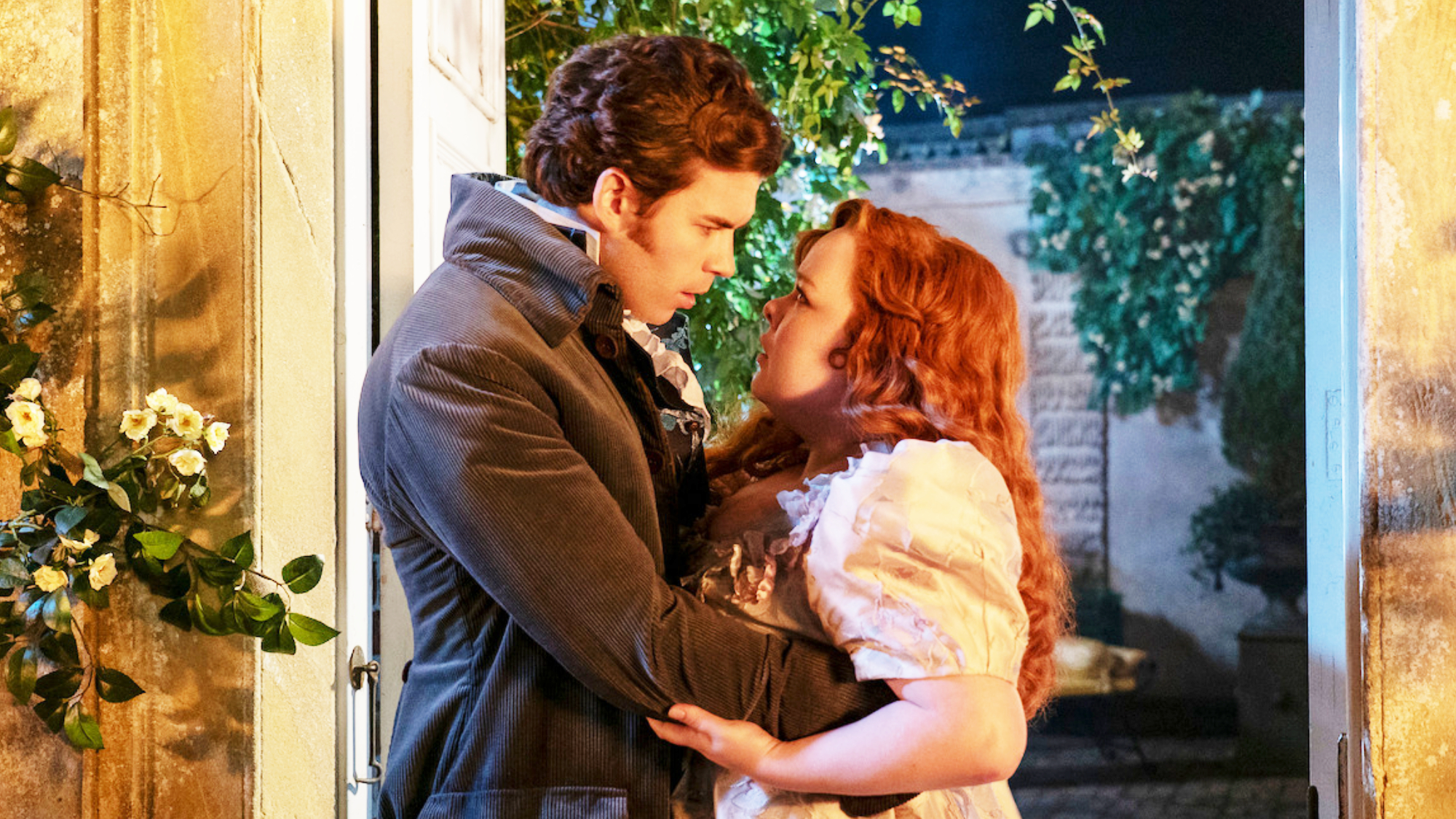 לוק ניוטון וניקולה קוקלן בעונה 3 של ברידג'רטון בנטפליקס