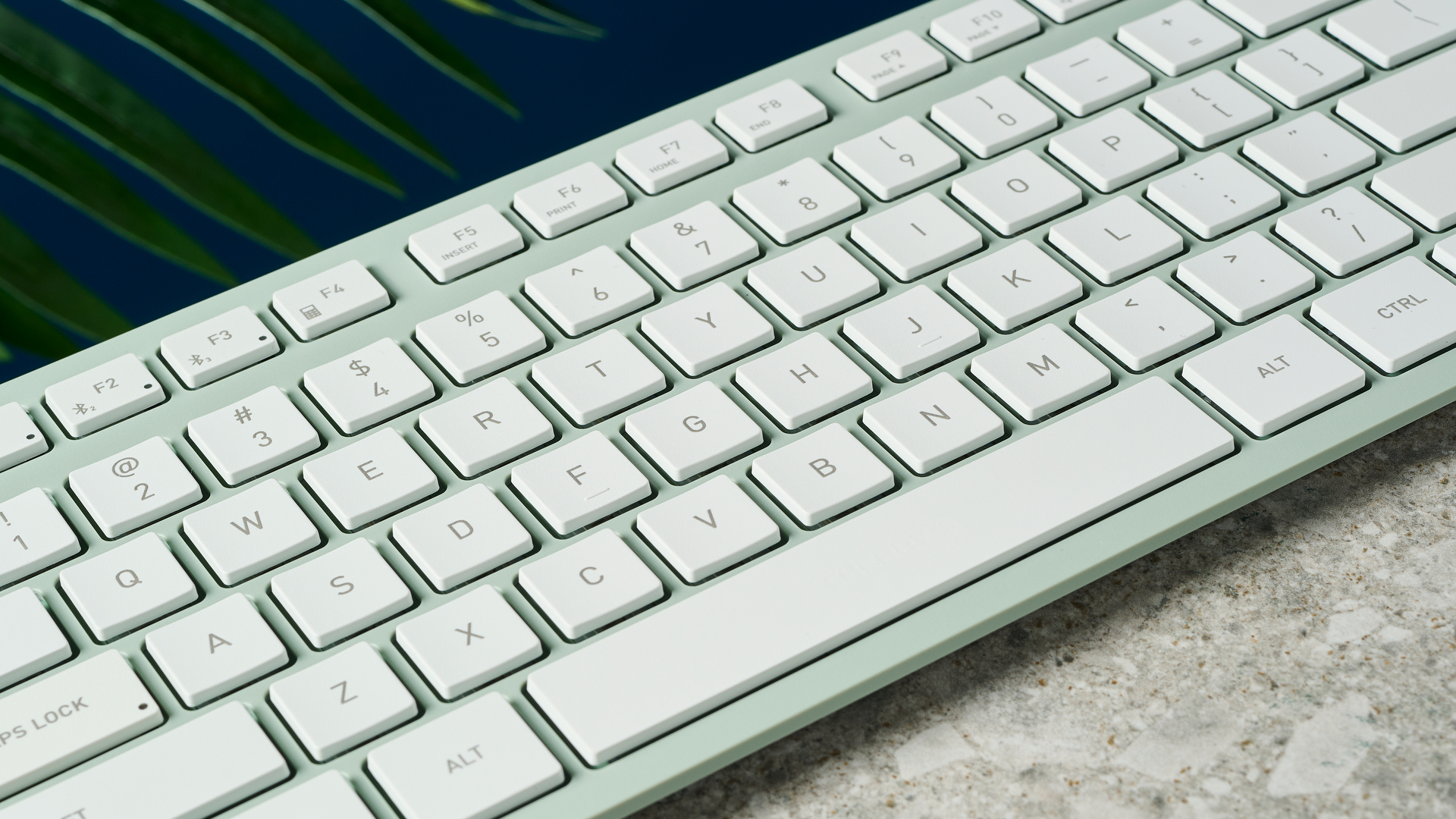 מקלדת אלחוטית Cherry KW 7100 Mini BT בצבע ירוק אגבה