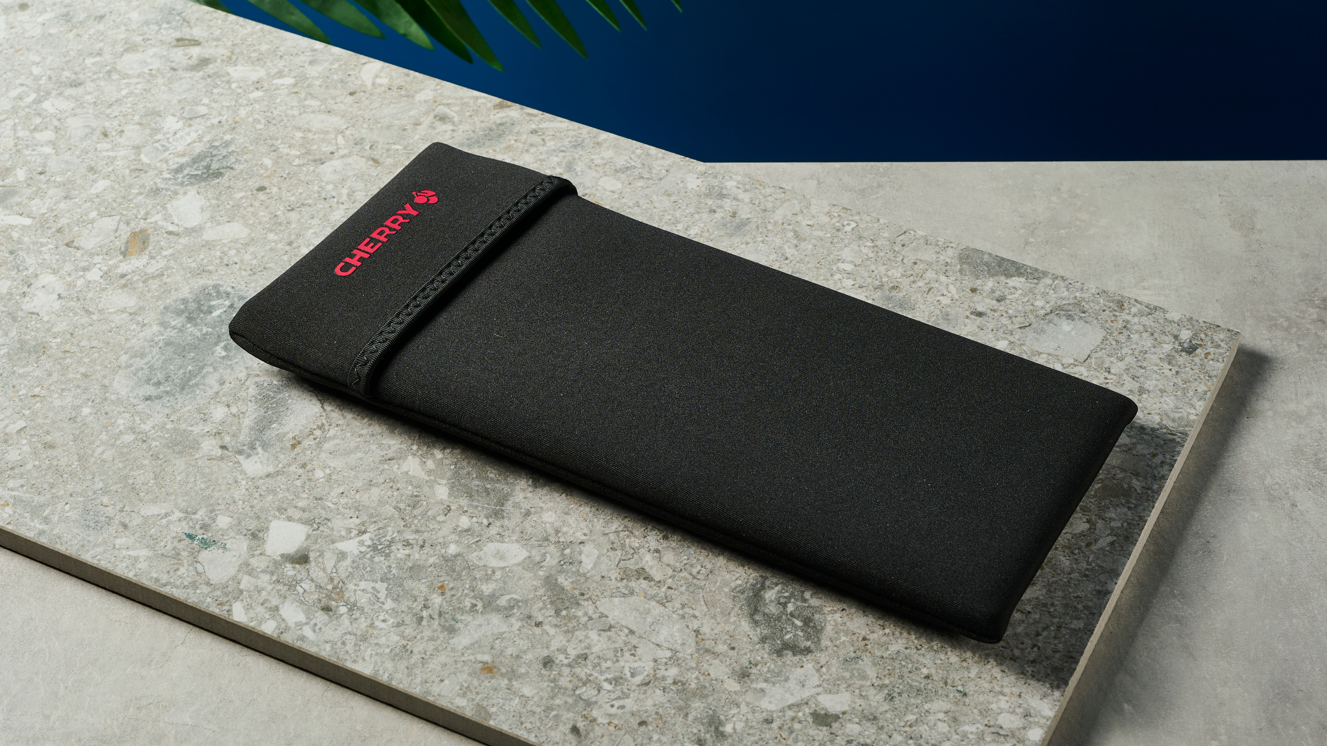 מקלדת אלחוטית Cherry KW 7100 Mini BT בצבע ירוק אגבה