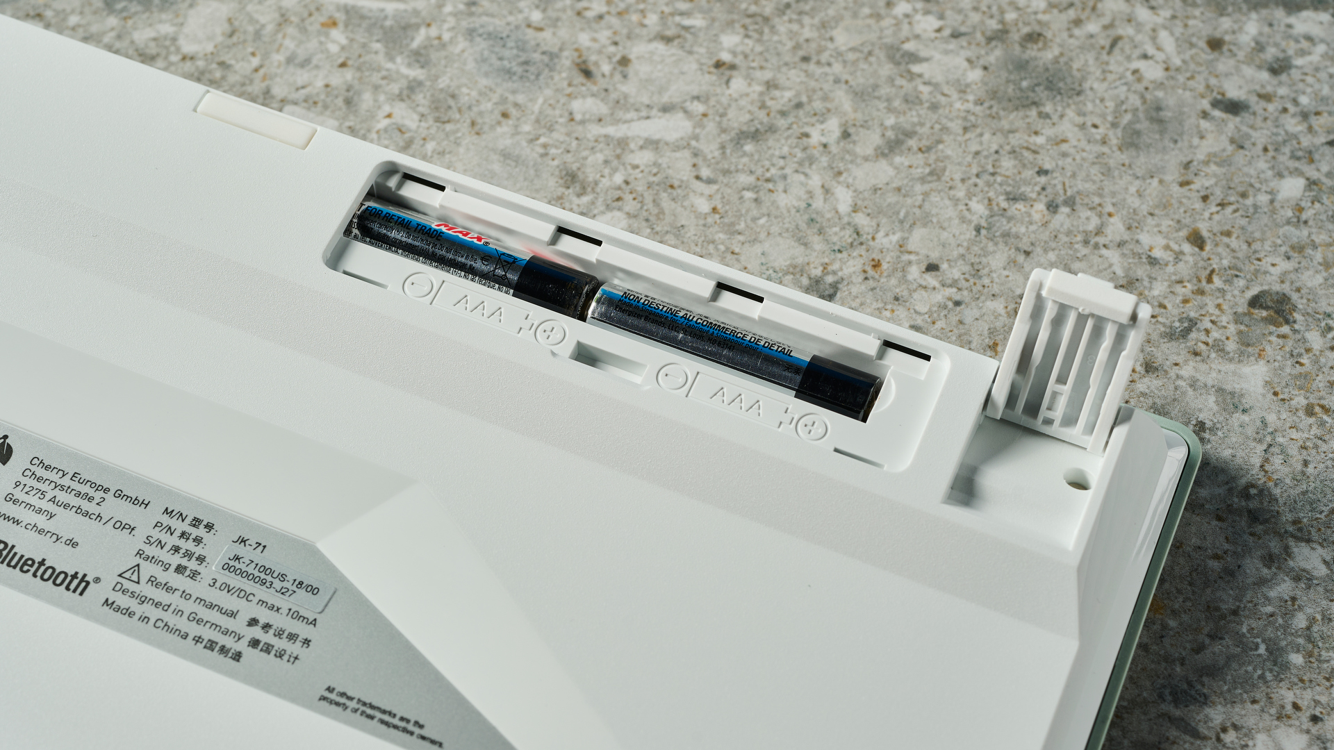 מקלדת אלחוטית Cherry KW 7100 Mini BT בצבע ירוק אגבה