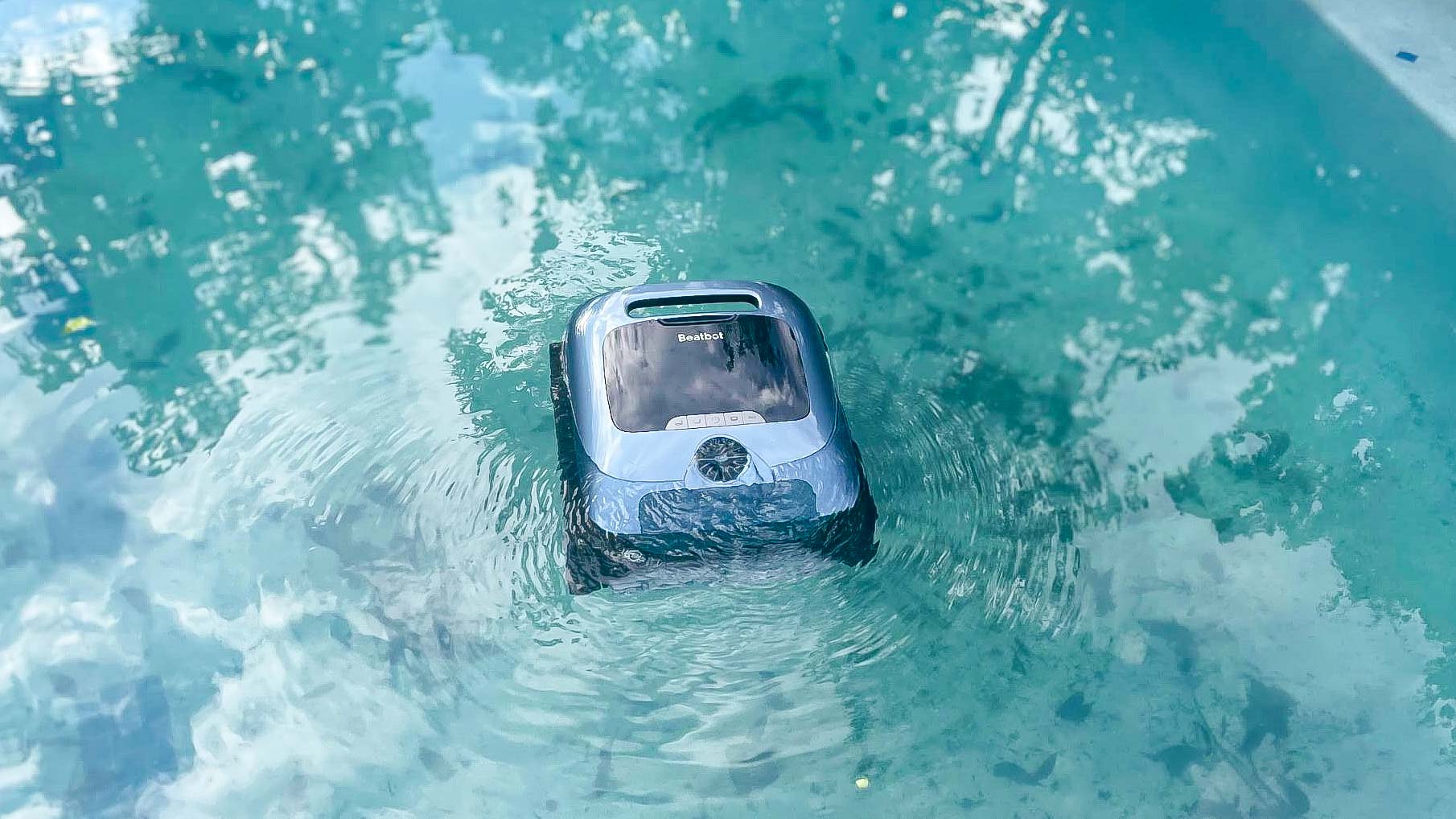Beatbot Aquasense Pro בבריכה
