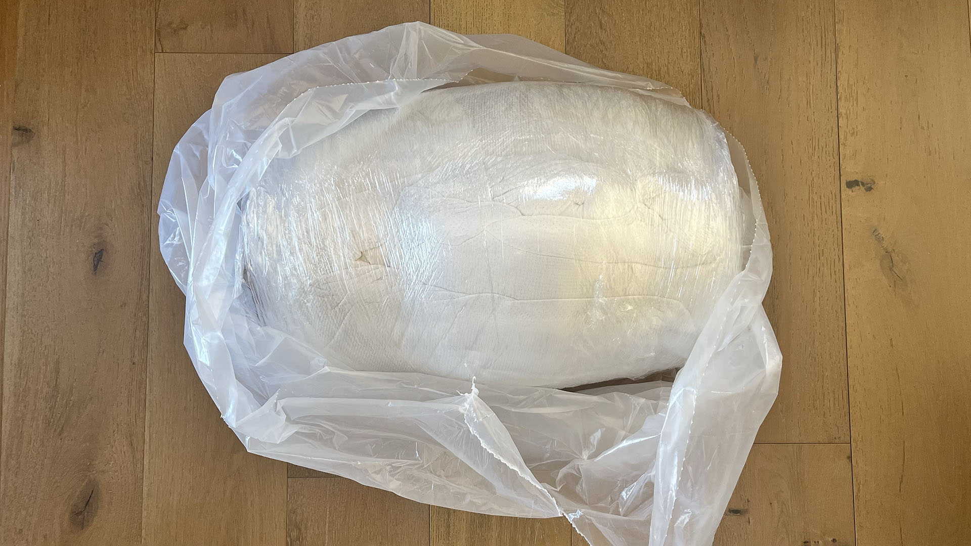 Tempur-Adapt Topper בעטיפת פלסטיק