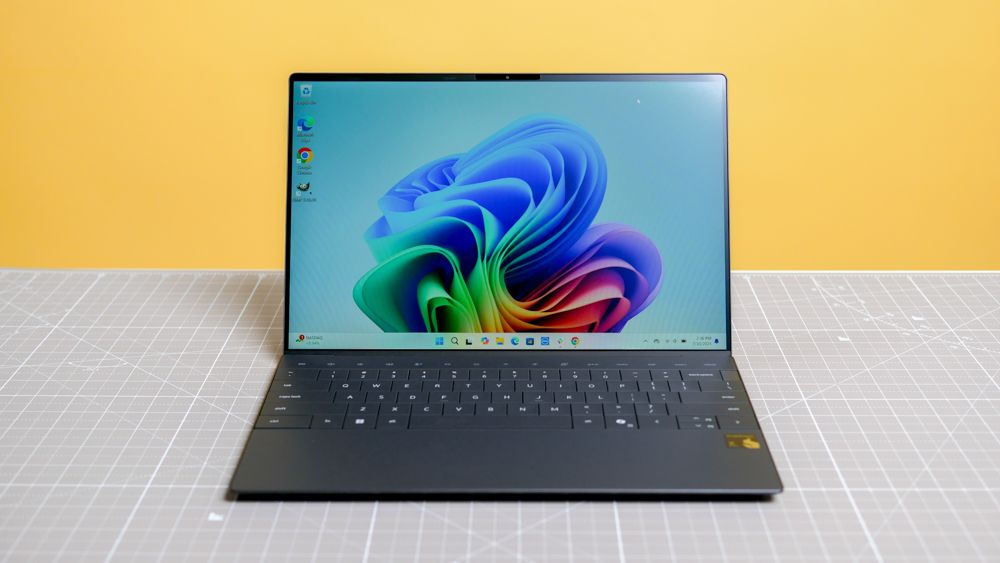 סקירת Dell XPS 13 (2024): אלוף חיי הסוללה החדש מאת טוני פולנקו פורסם ב-24 ביולי ה-Dell XPS 13 (2024) הוא מחשב נייד נוסף של Snapdragon X Elite שמספק את הסחורה הודות לביצועים המהירים וחיי סוללה יוצאי דופן.  זהו אחד מהמחשבים הניידים הטובים ביותר של Windows שבדקנו.