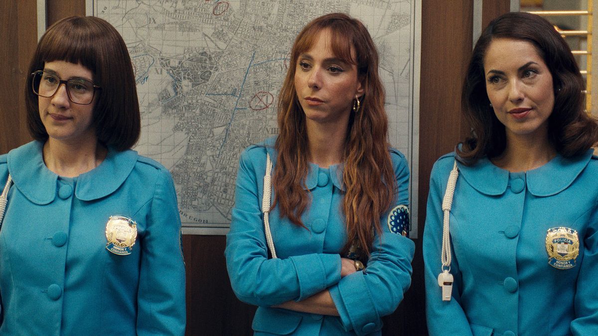 Ximena Sariñana, Natalia Téllez and Bárbara Mori in