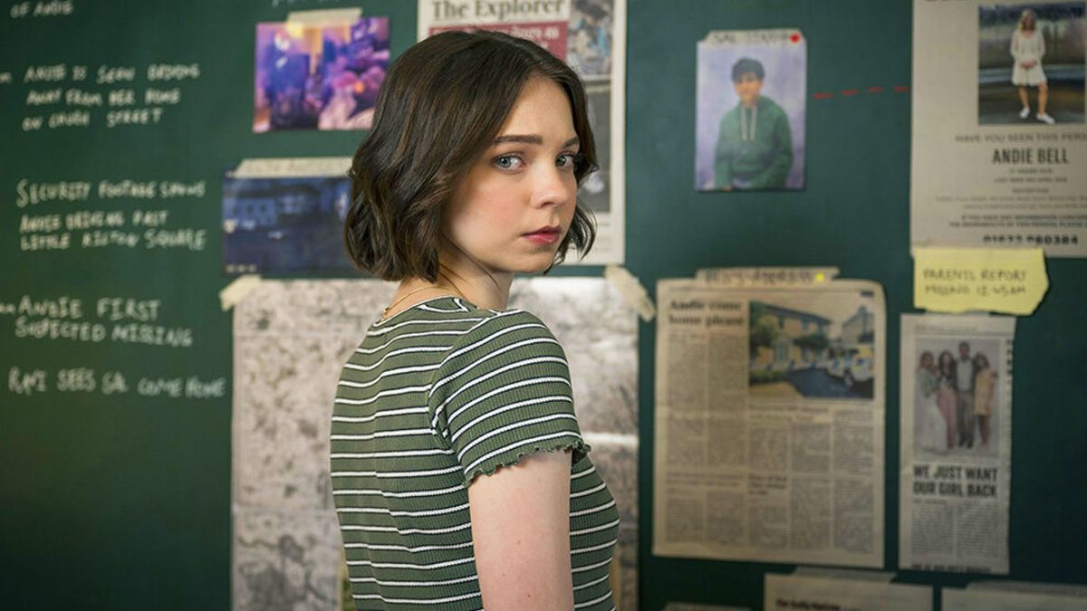 Emma Myers as Pip in A Good Girl