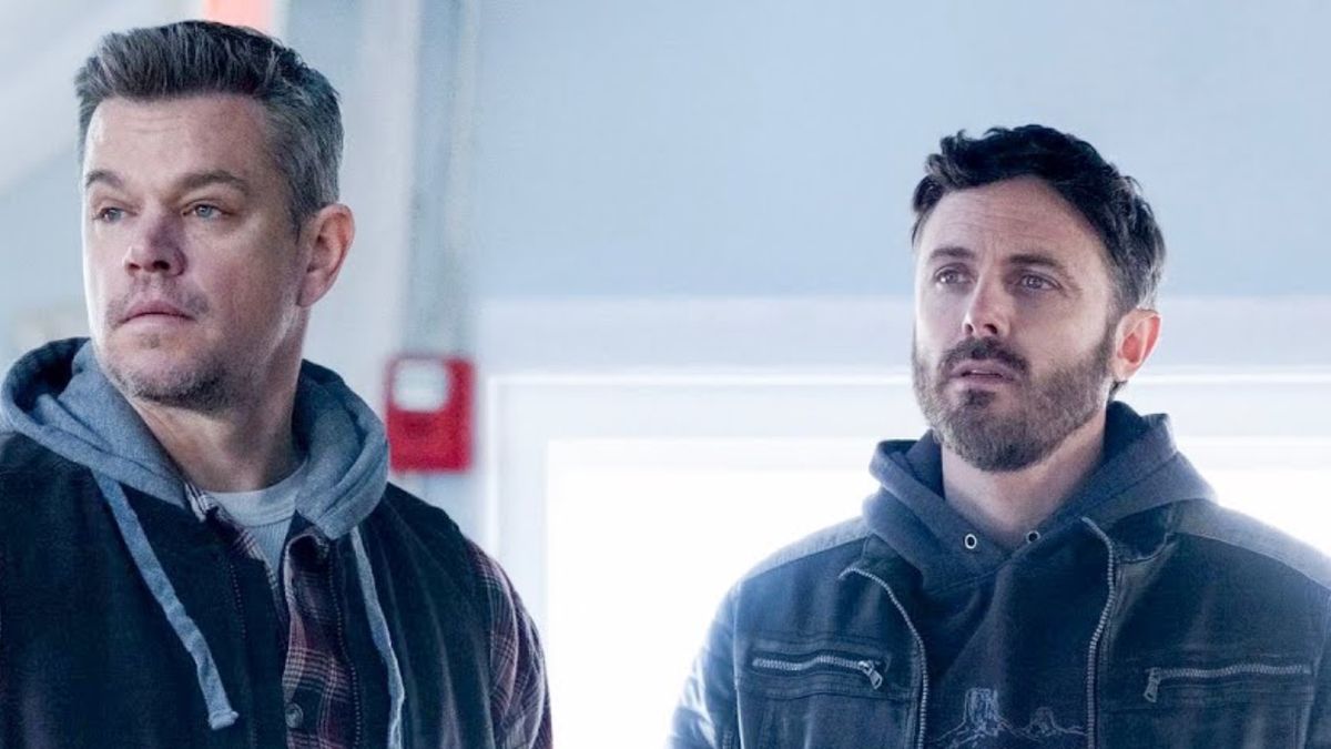 (L-R) Matt Damon as Rory and Casey Affleck as Cobby in