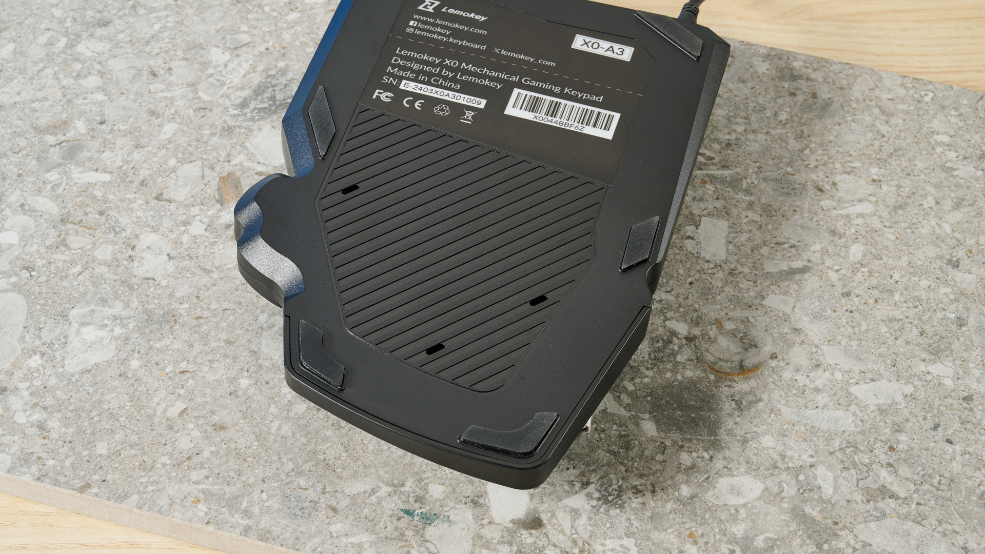 צילום של מקלדת המשחקים Lemokey X0