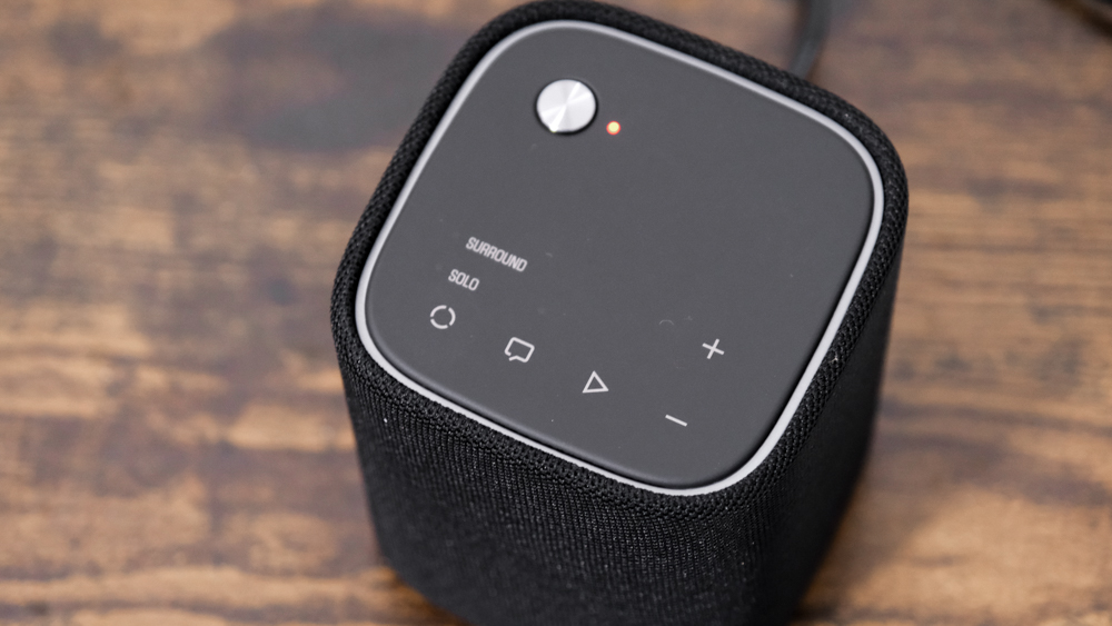 Yamaha True X 40A Soundbar בשילוב עם רמקולי סראונד