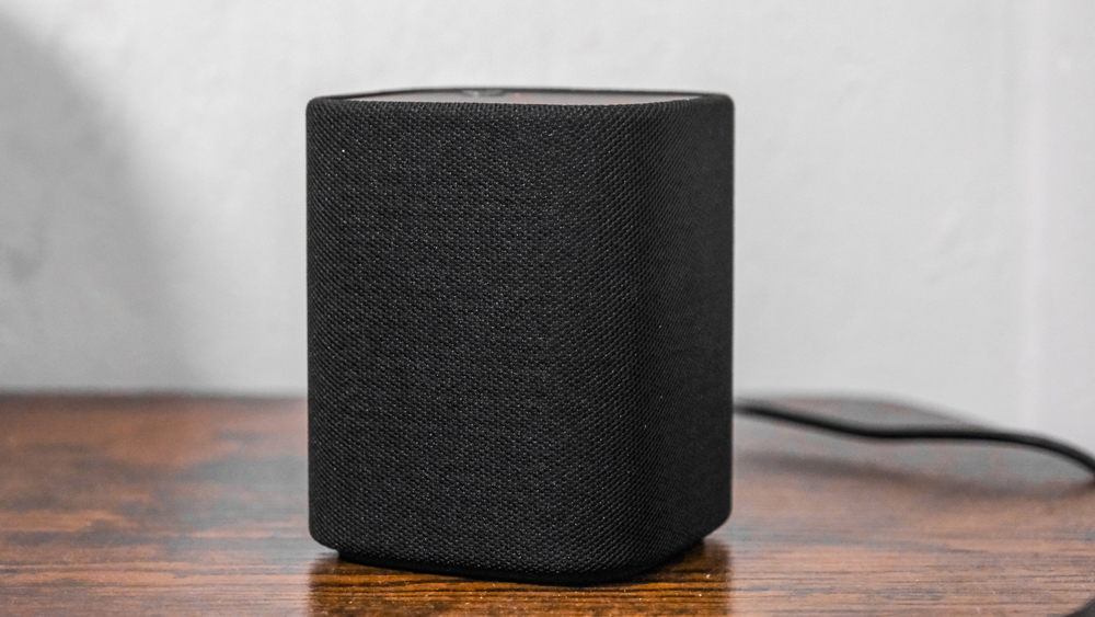 Yamaha True X 40A Soundbar בשילוב עם רמקולים היקפיים