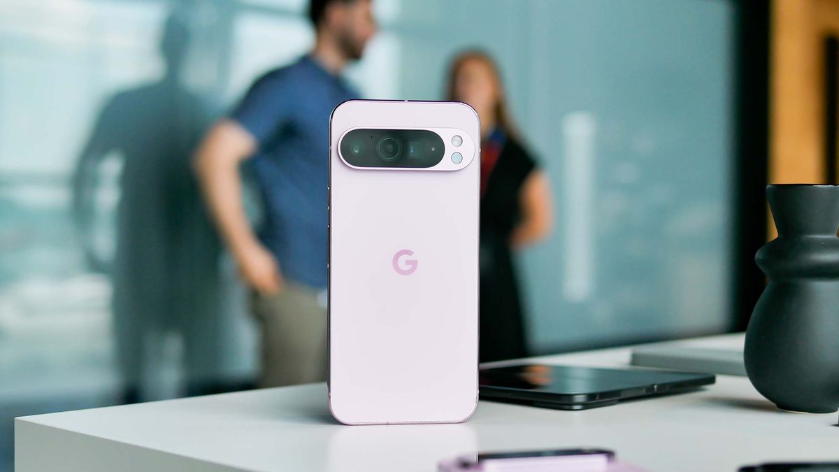 ל-Google Pixel 9 יש תכונת מצלמה שמשנה משחק עם Add Me - כך זה עובד