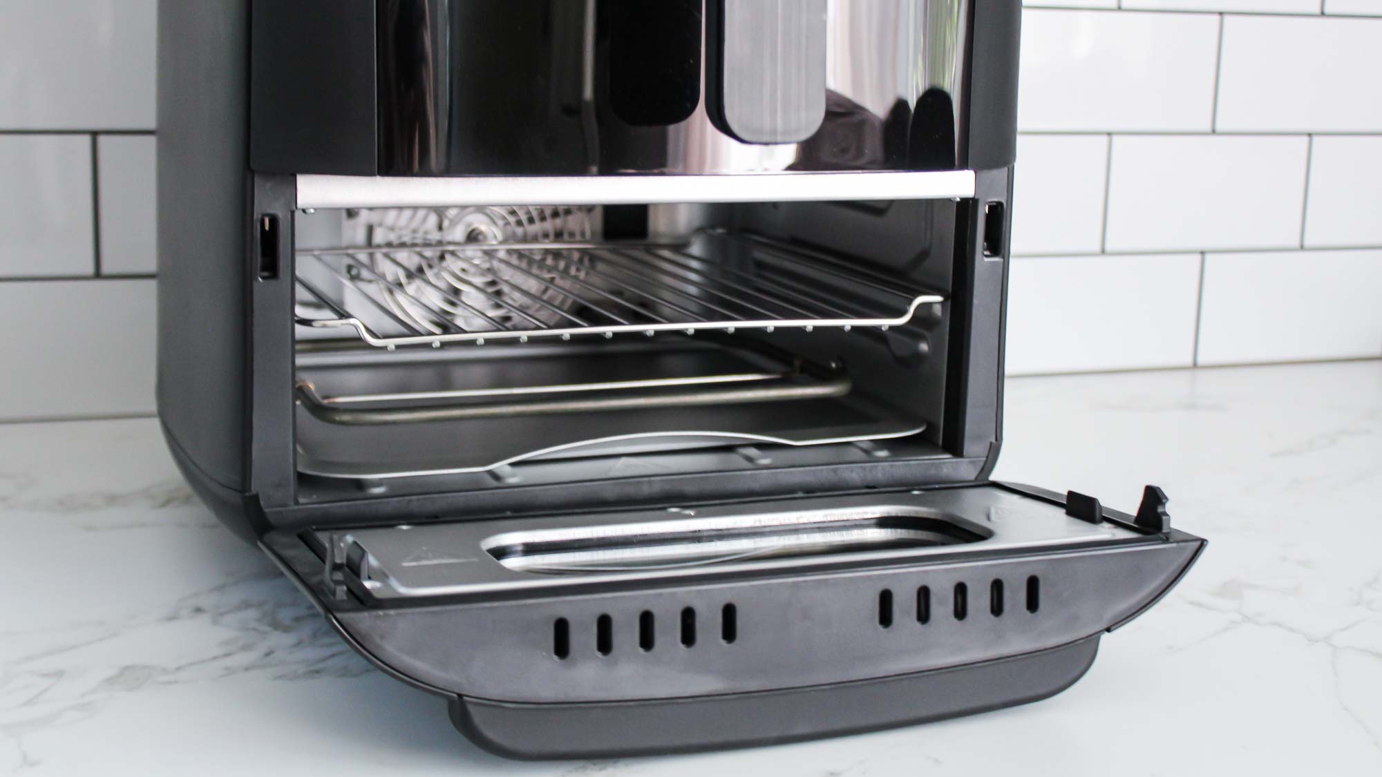 Midea 11-Quart Two Zone Air Tang