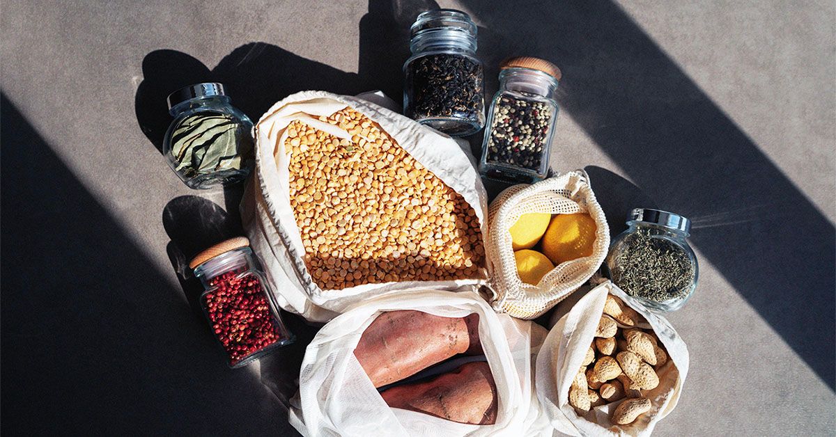 החלפת בשר אדום מעובד בשעועית ואגוזים עשויה לסייע בהורדת הסיכון לדמנציה