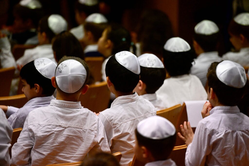 התגובות הטראומות של יהודי אמריקה לאנטישמיות ולאנטי-ציונות פוגעות בילדינו הודעה מהמנכ"לית והמוציאה לאור שלנו רייצ'ל פישמן פדרסן