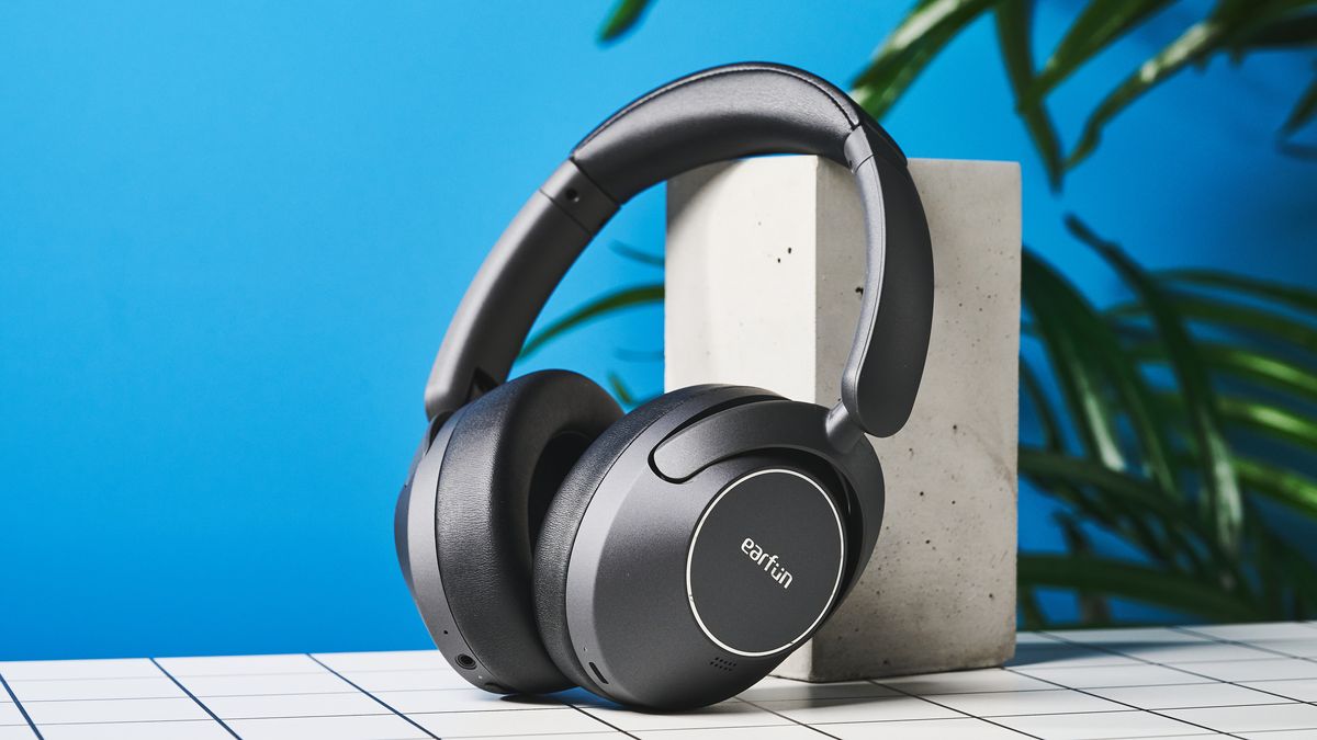סקירת EarFun Wave Pro: כריות סופר נוחות, סאונד דק במיוחד מאת ארין בשפורד פורסם ב-9 בספטמבר 24 האוזניות האוזניות הראשונות של מותג האוזן יוצרות חווית האזנה מאכזבת