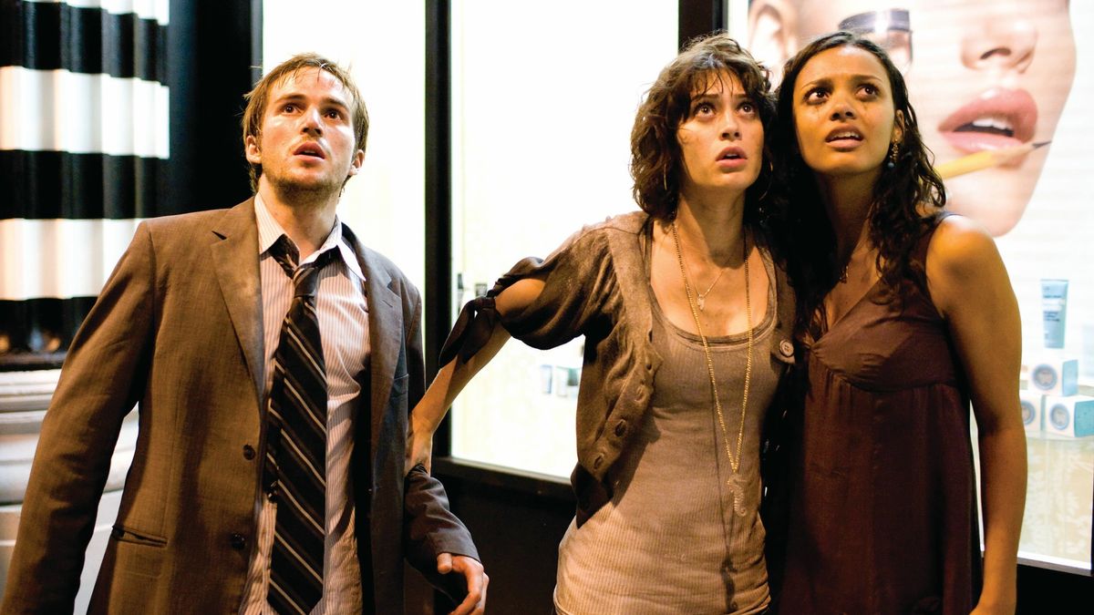 Michael Stahl-David, Lizzy Caplan and Jessica Lucas in "Cloverfield"