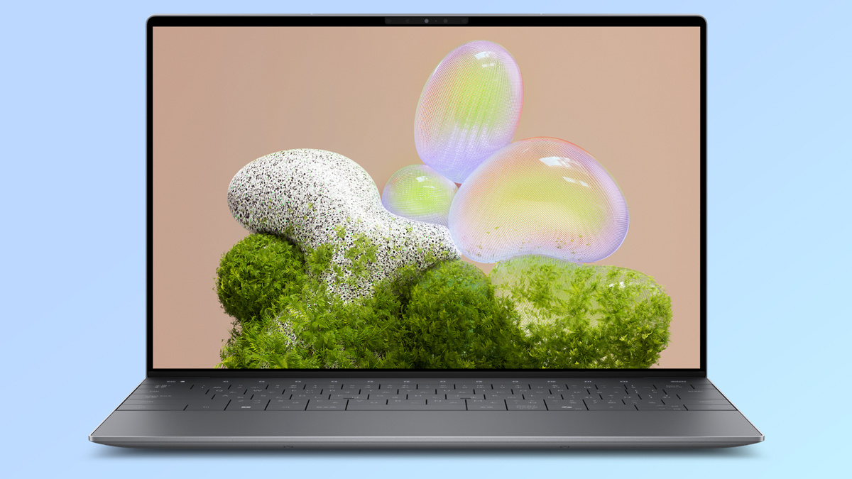 Dell XPS 13 (2024) Lunar Lake עם רקע שולחן עבודה בהיר